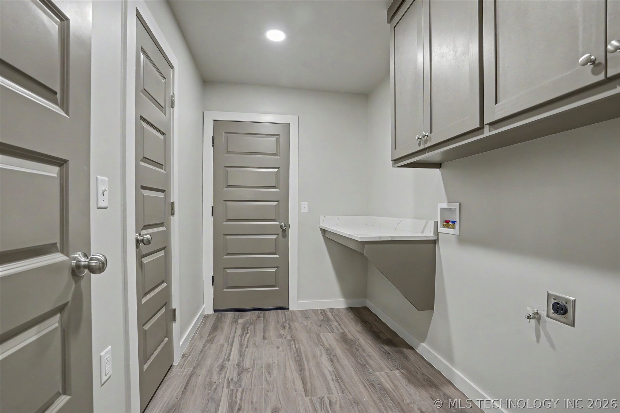 1337 E Hobson Avenue Property Photo 13