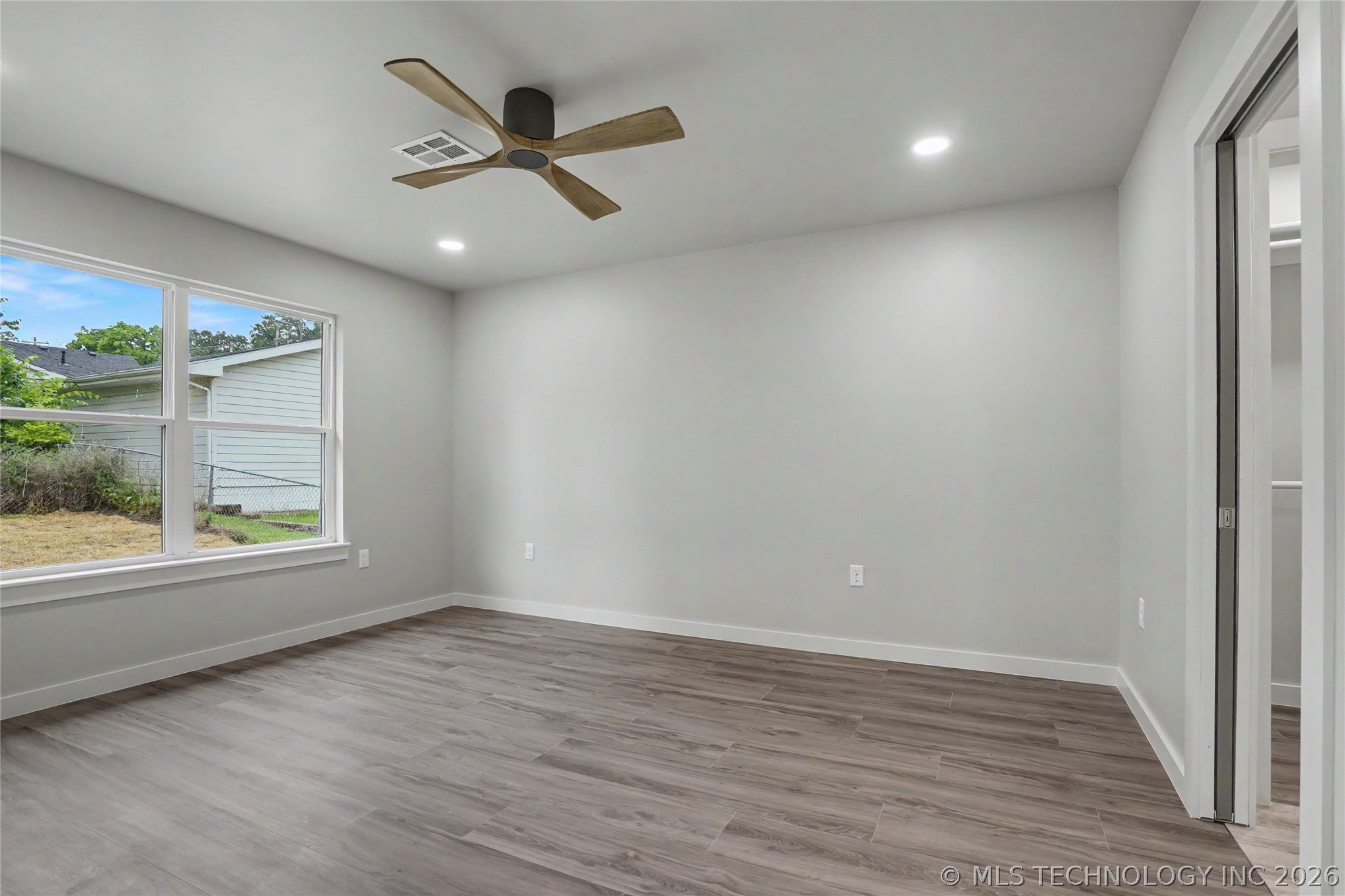 1337 E Hobson Avenue Property Photo 14