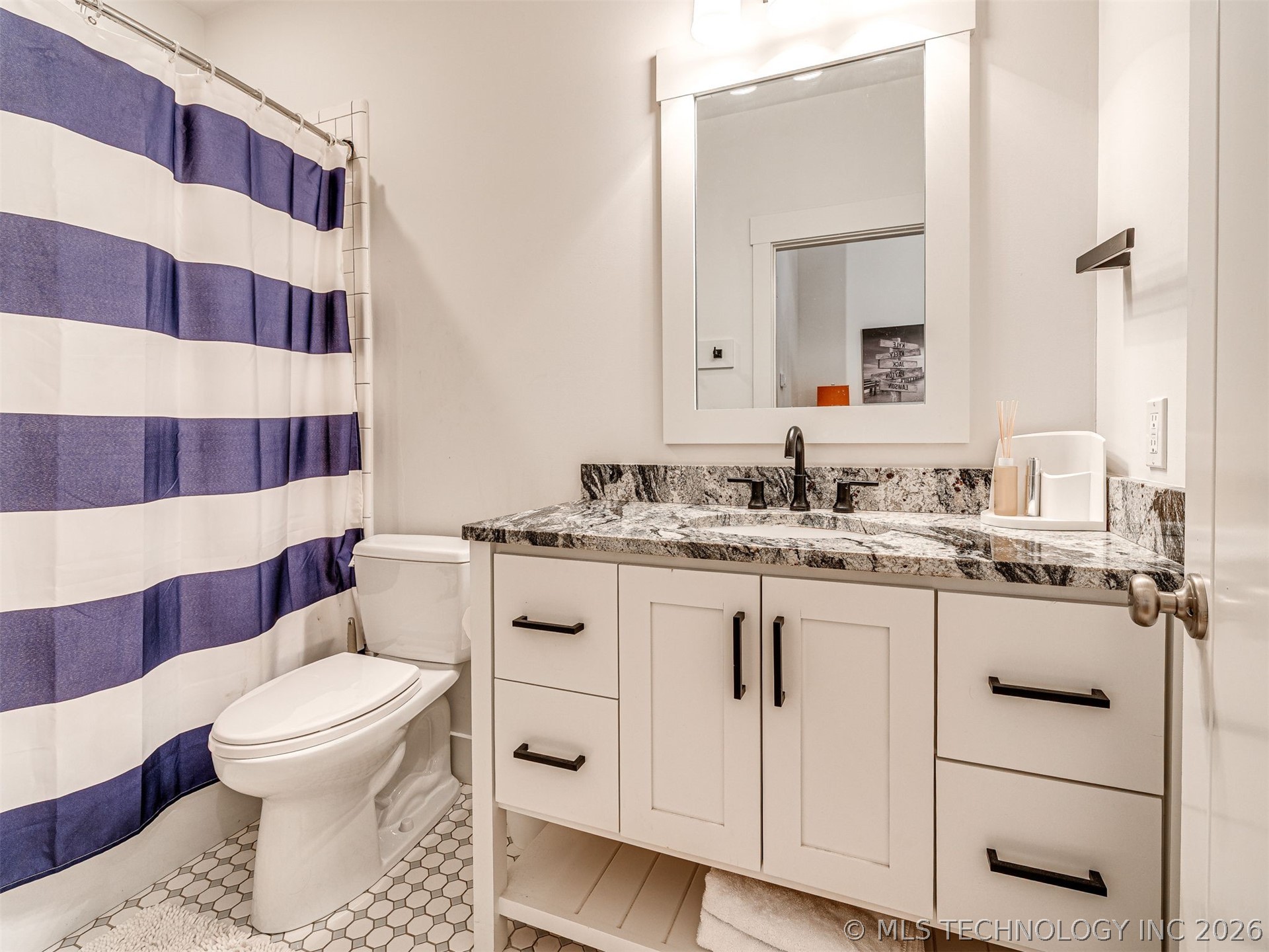 35 Center Lane Property Photo 35