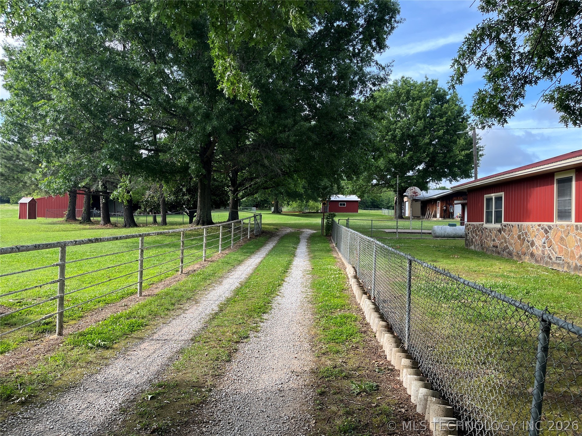 452961 E 1030 Road Property Photo 7