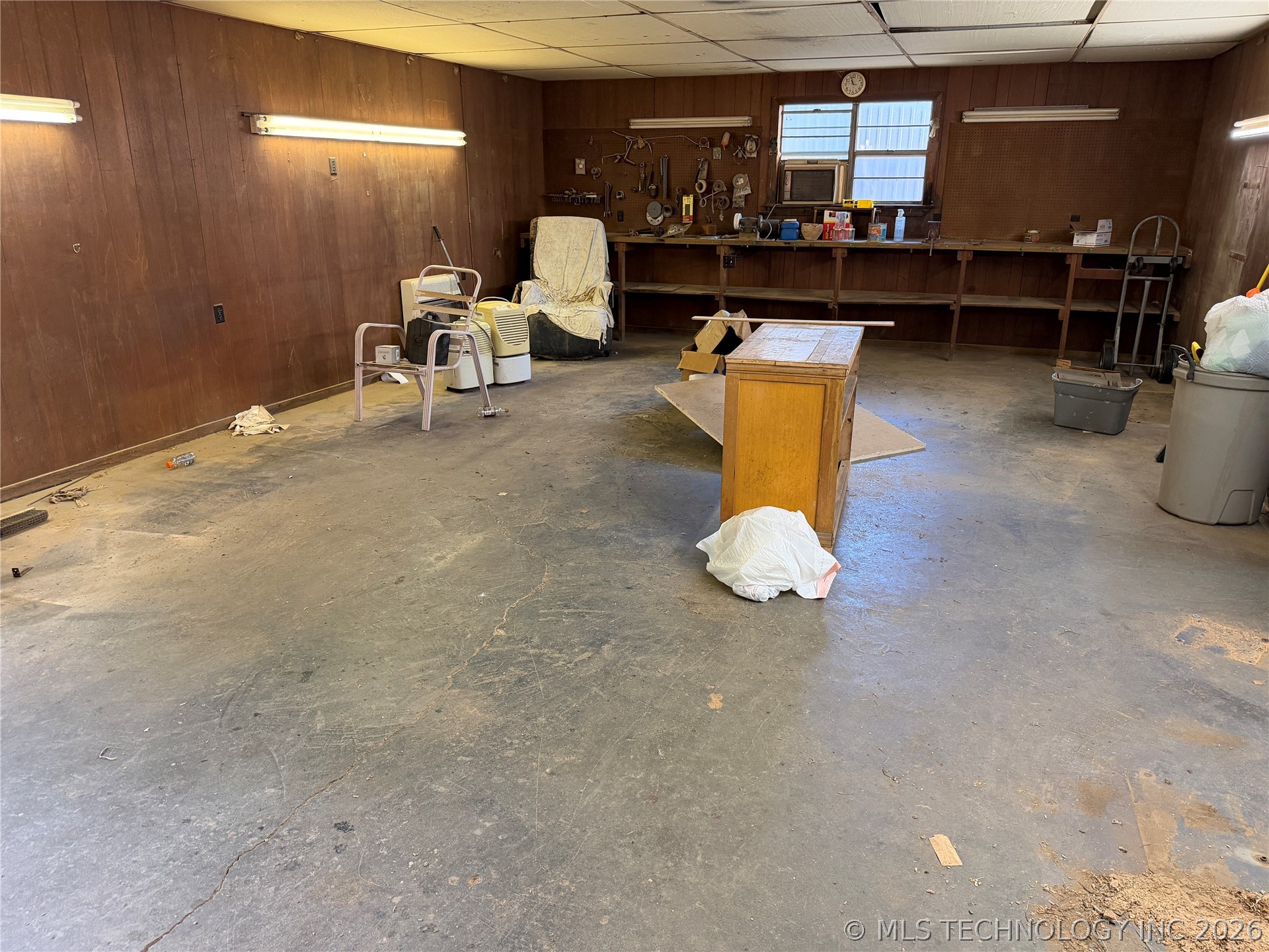 452961 E 1030 Road Property Photo 10