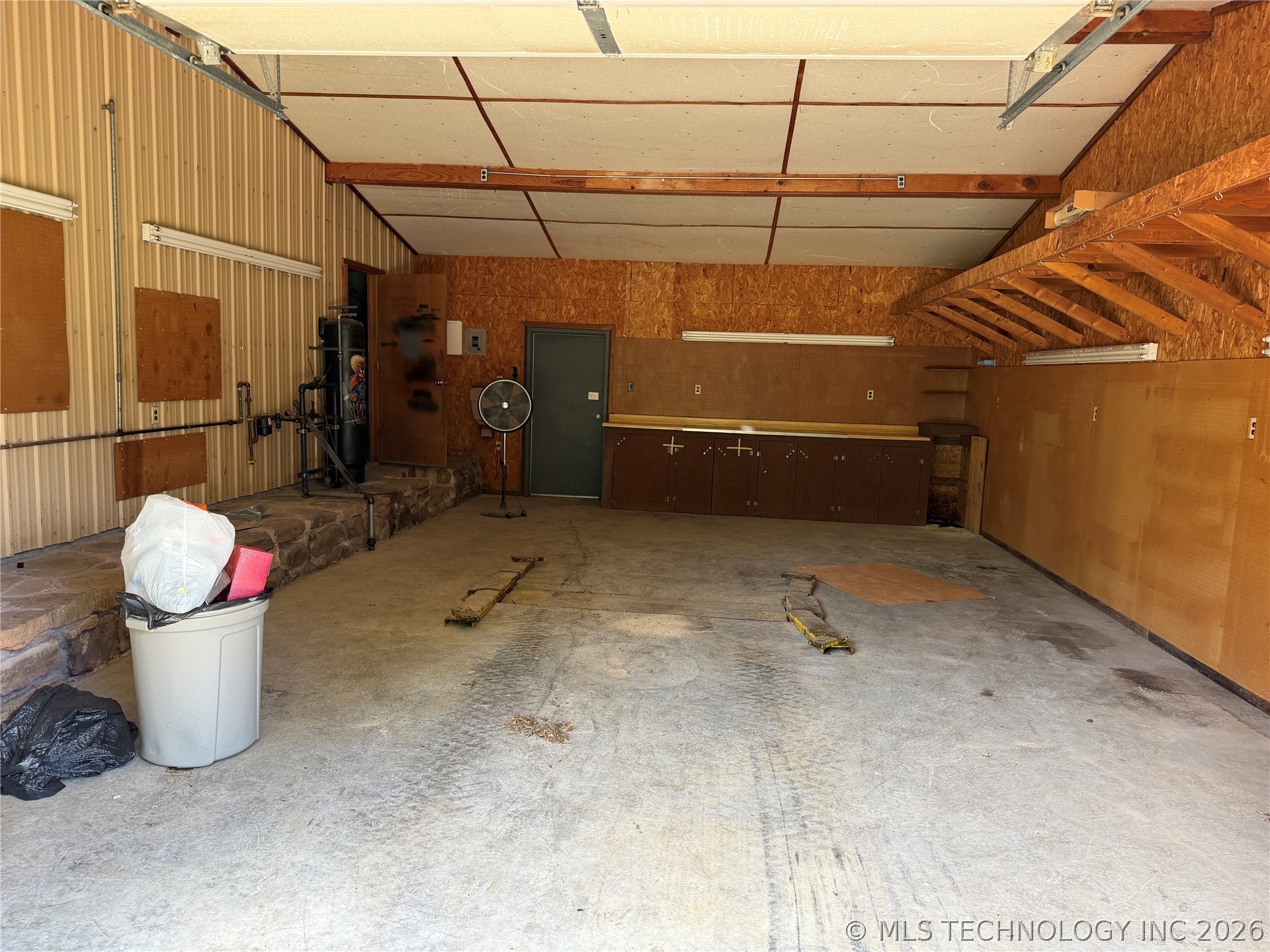 452961 E 1030 Road Property Photo 12