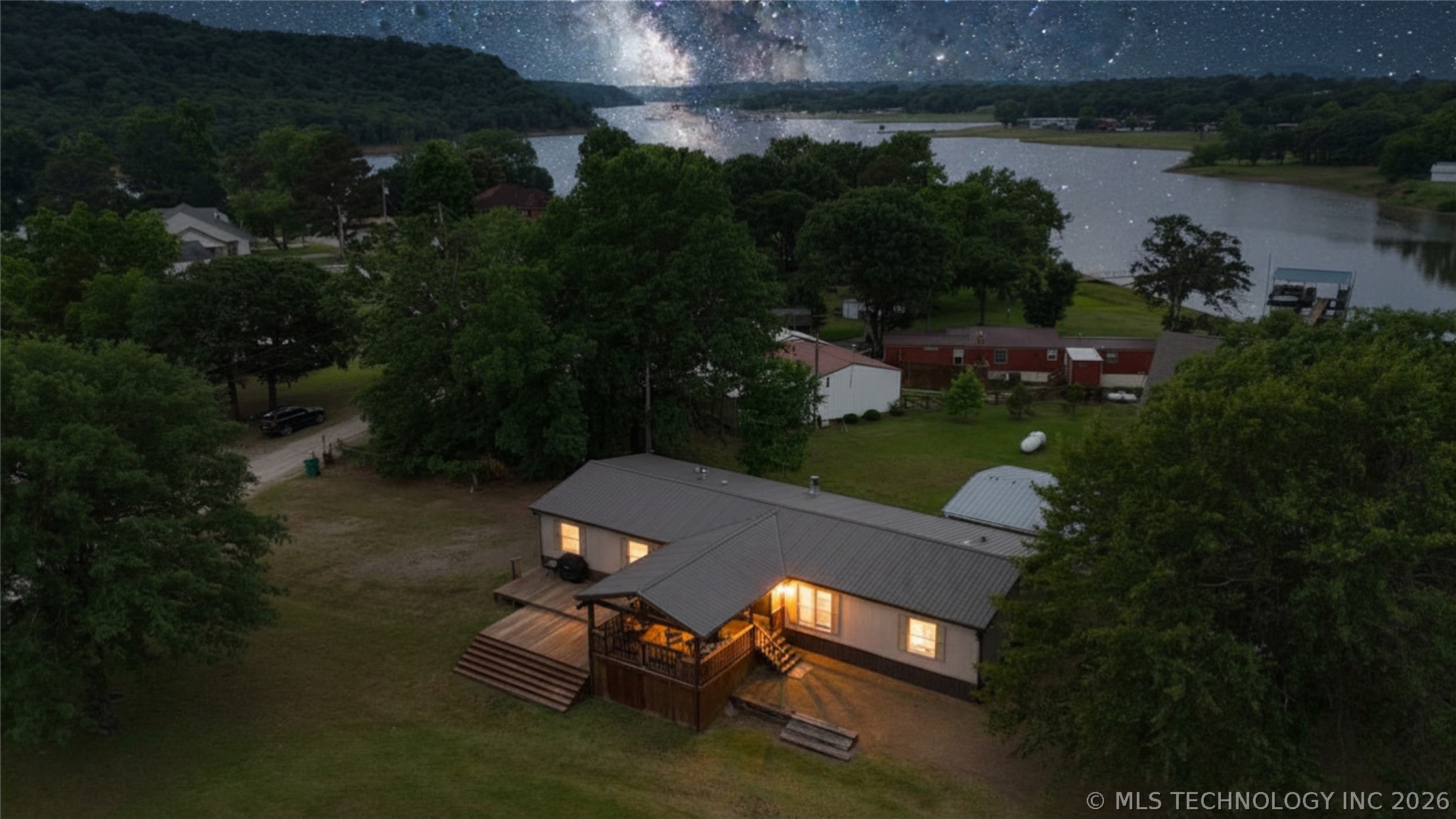 23 Holiday Village Property Photo 6