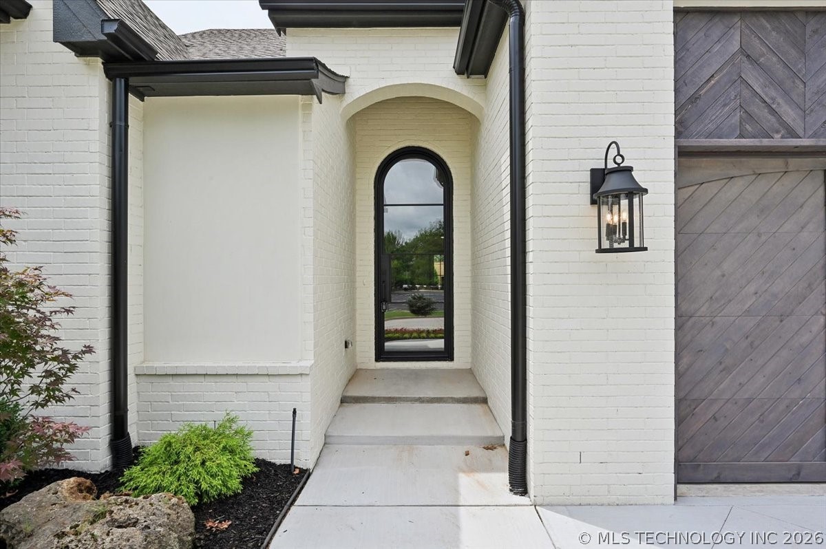 1226 E 30th Street Property Photo 3