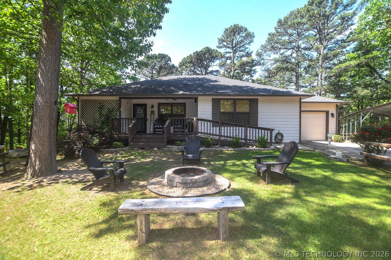 2548 Pine Tree Drive Property Photo 1