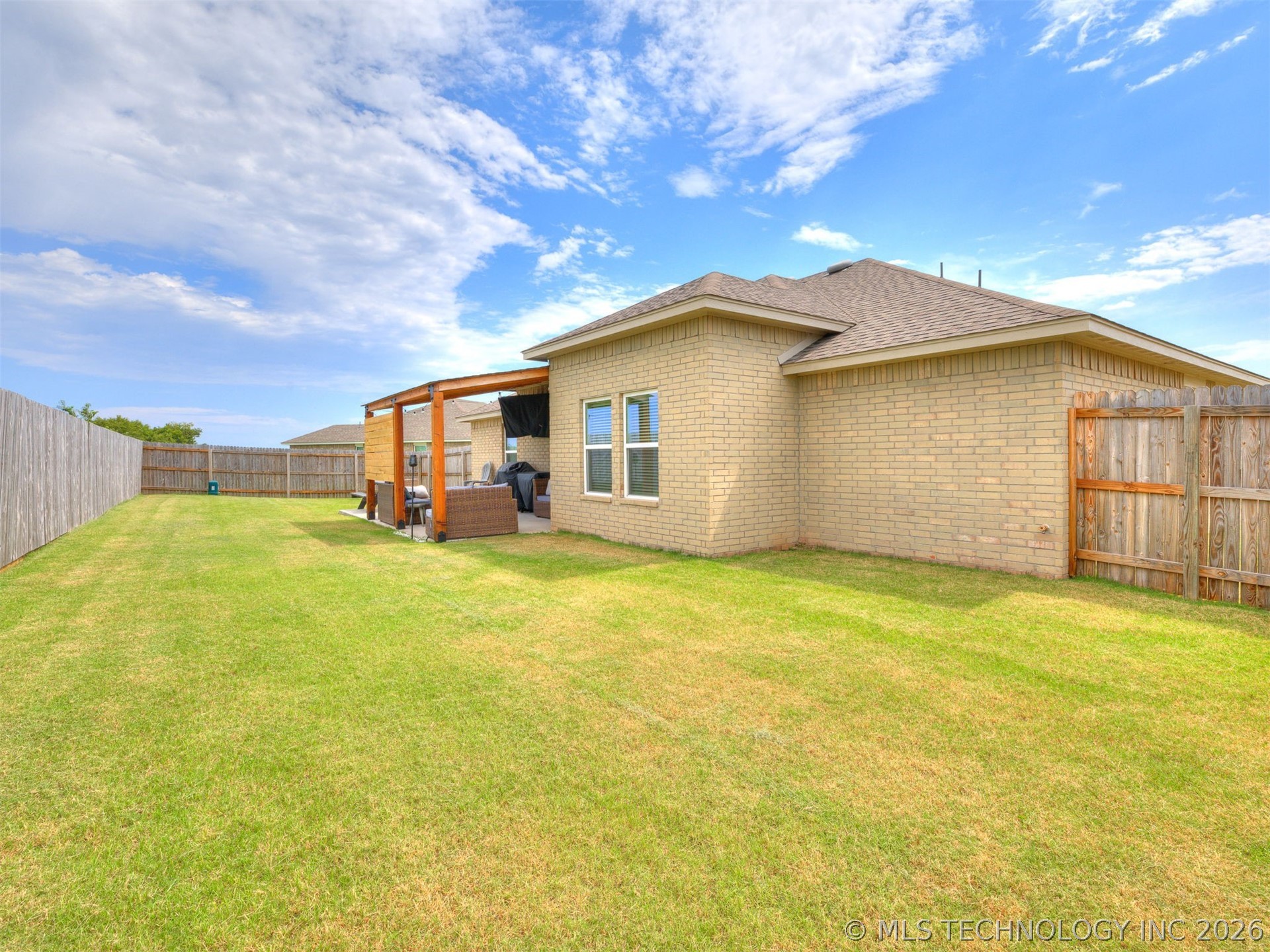 14956 S Oak Street Property Photo 7