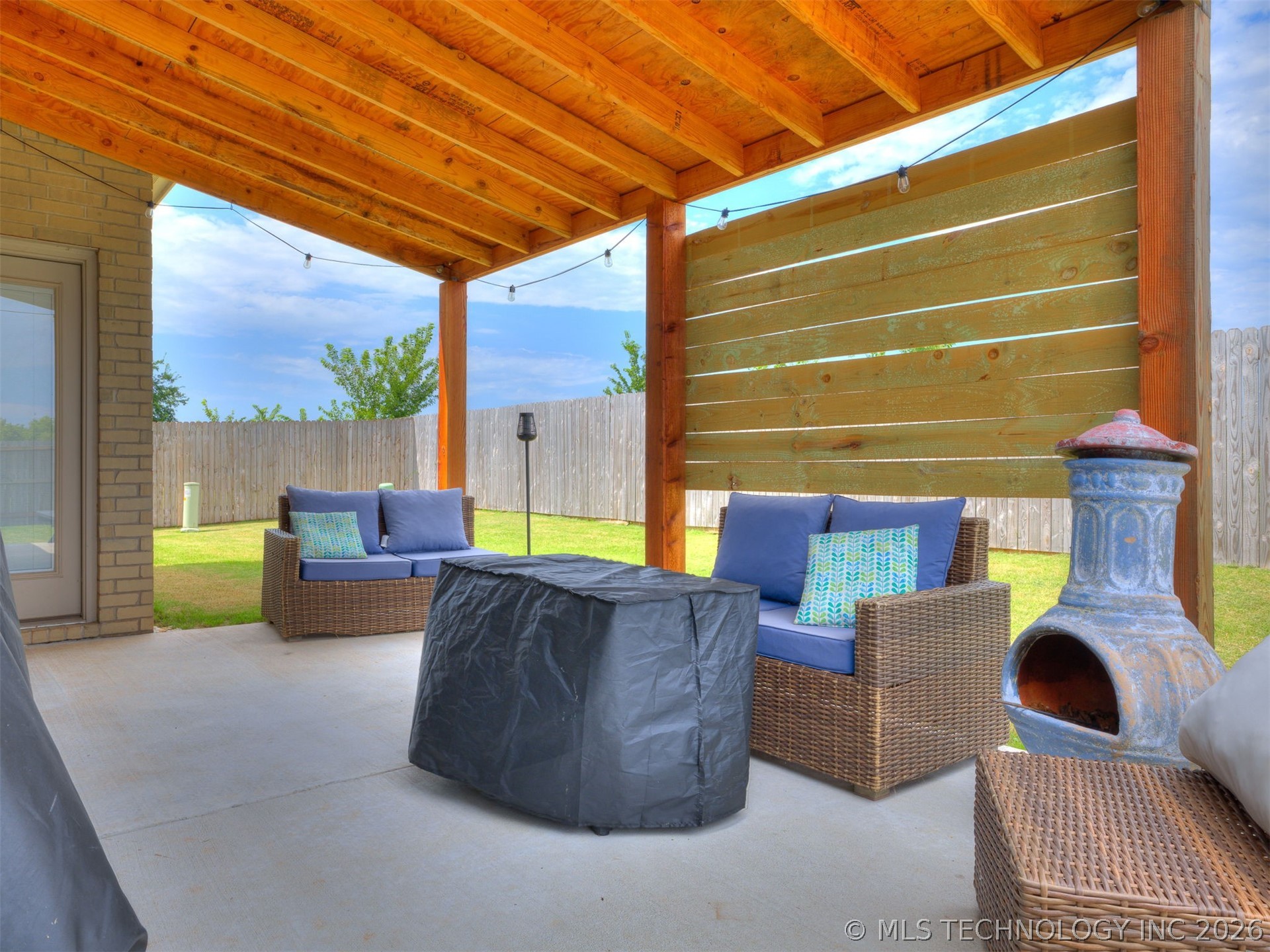 14956 S Oak Street Property Photo 10