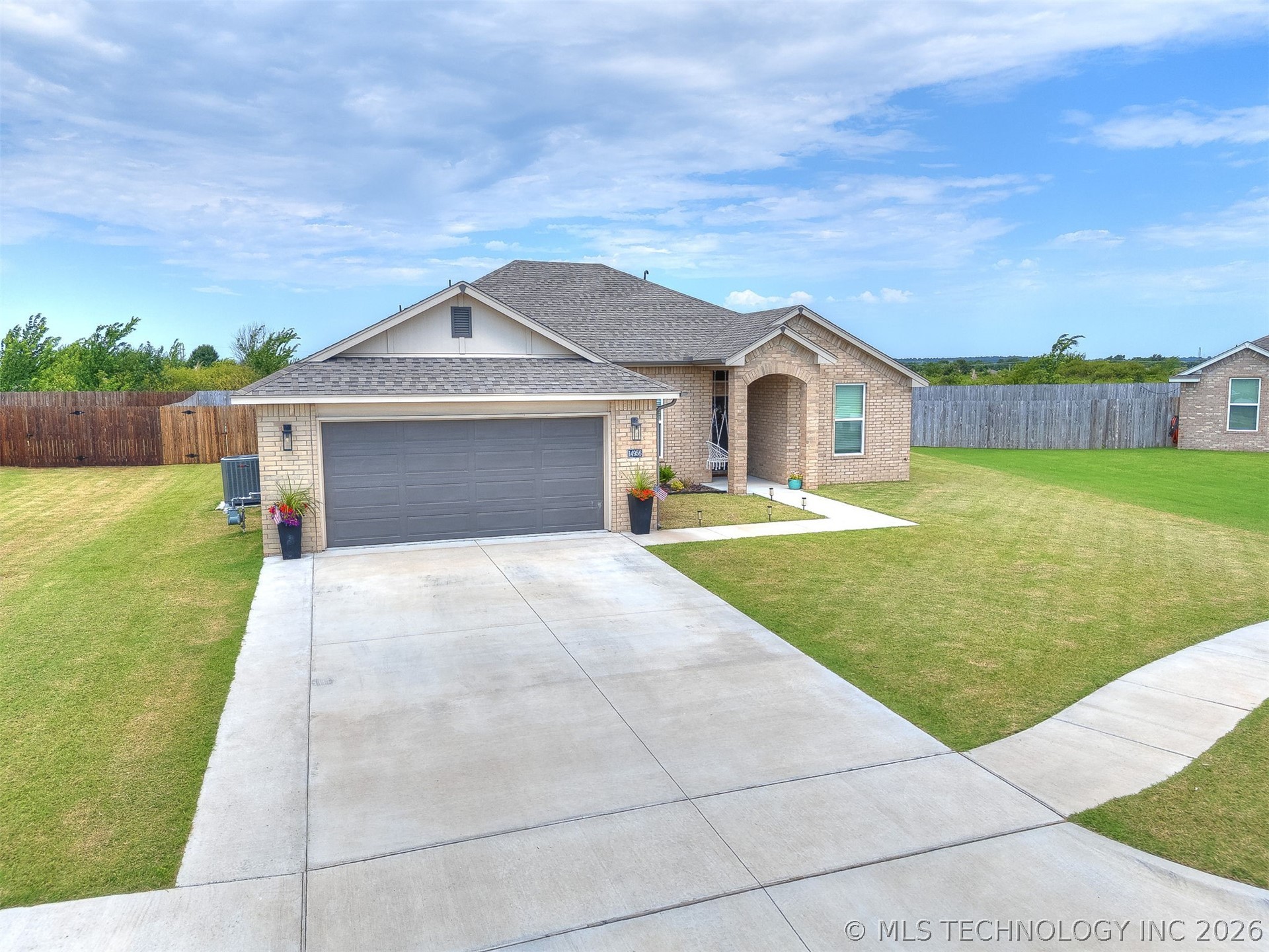 14956 S Oak Street Property Photo 16