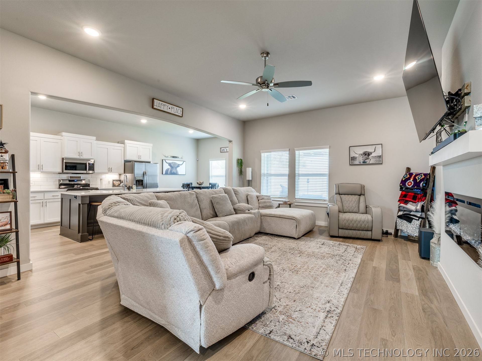 14956 S Oak Street Property Photo 29