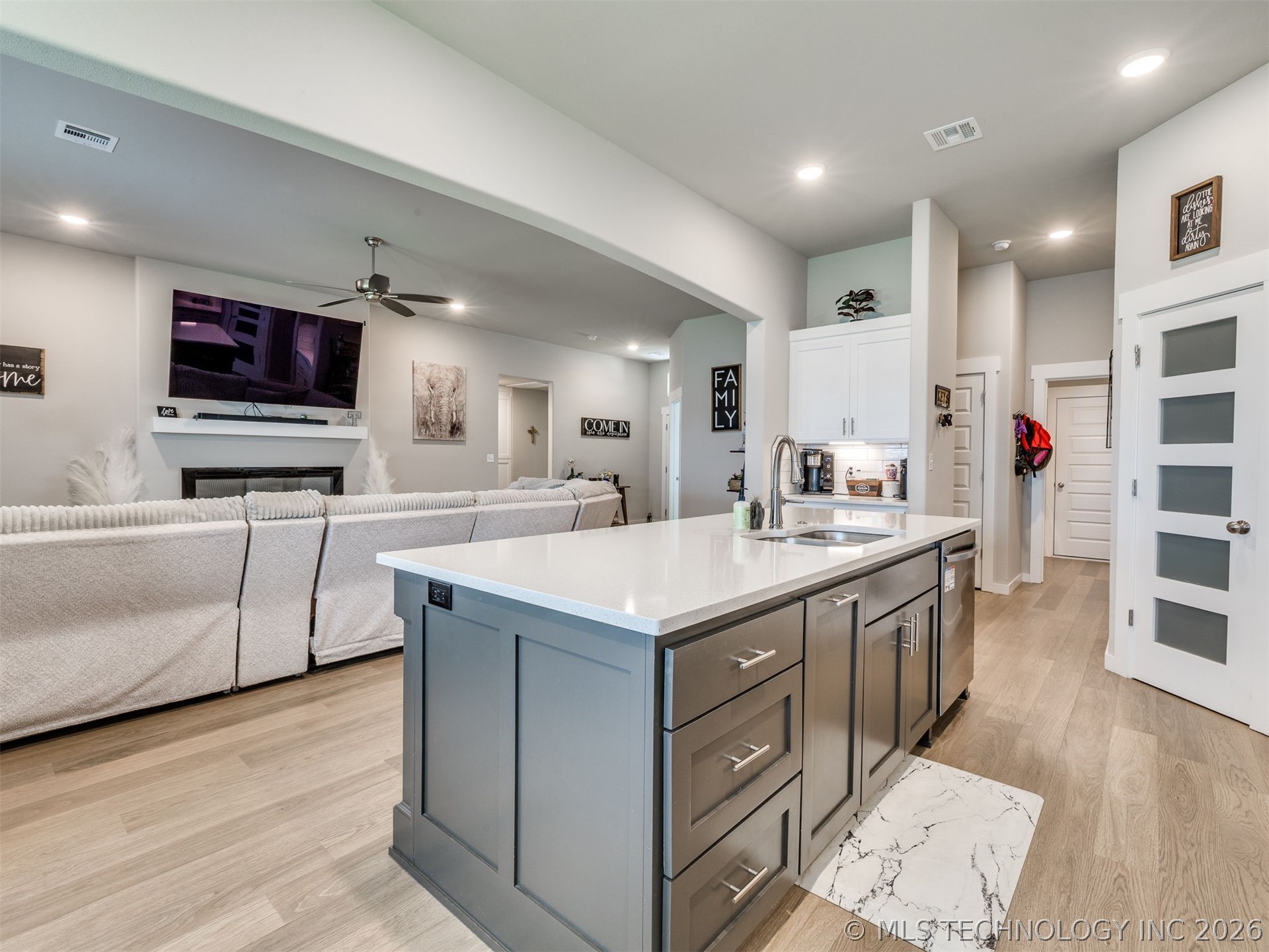 14956 S Oak Street Property Photo 43