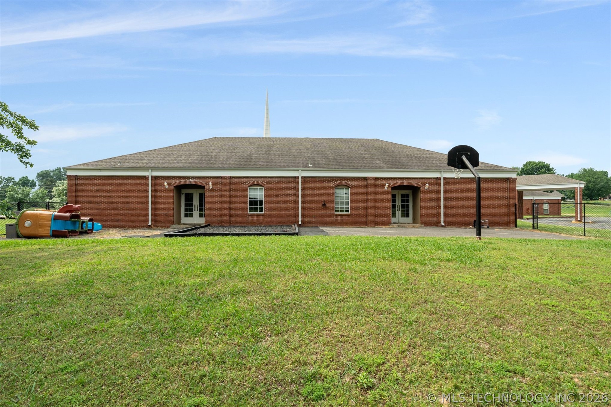1101 N Wheeler Property Photo 8