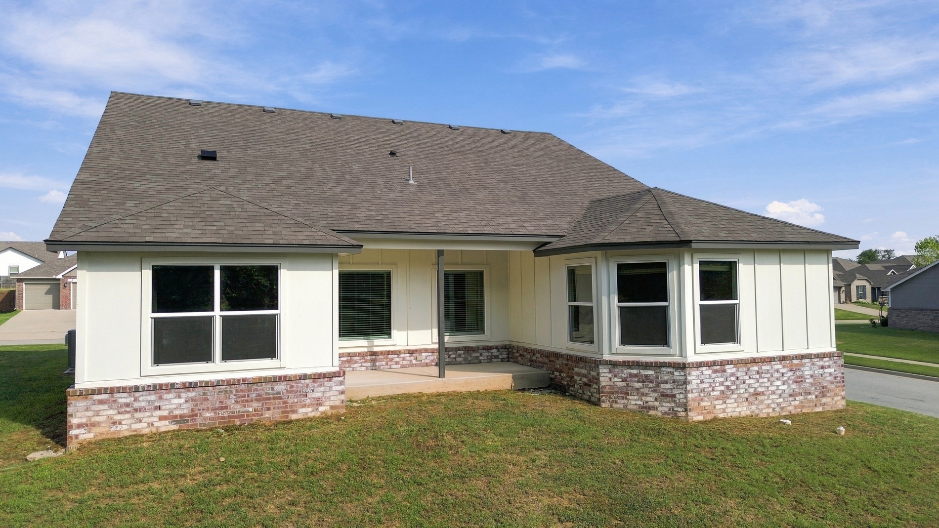 7312 S Indianwood Avenue Property Photo 20