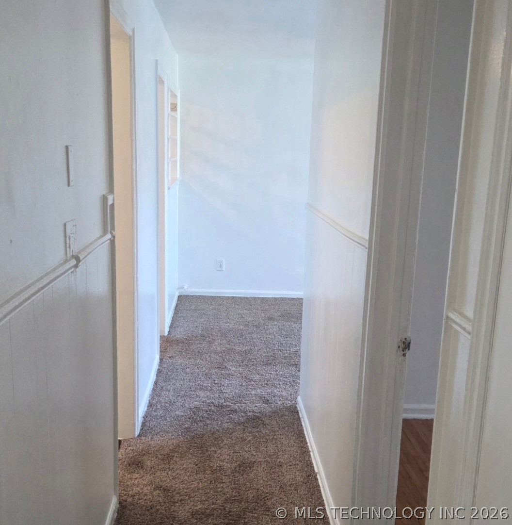 20 E 63rd Street North Property Photo 12
