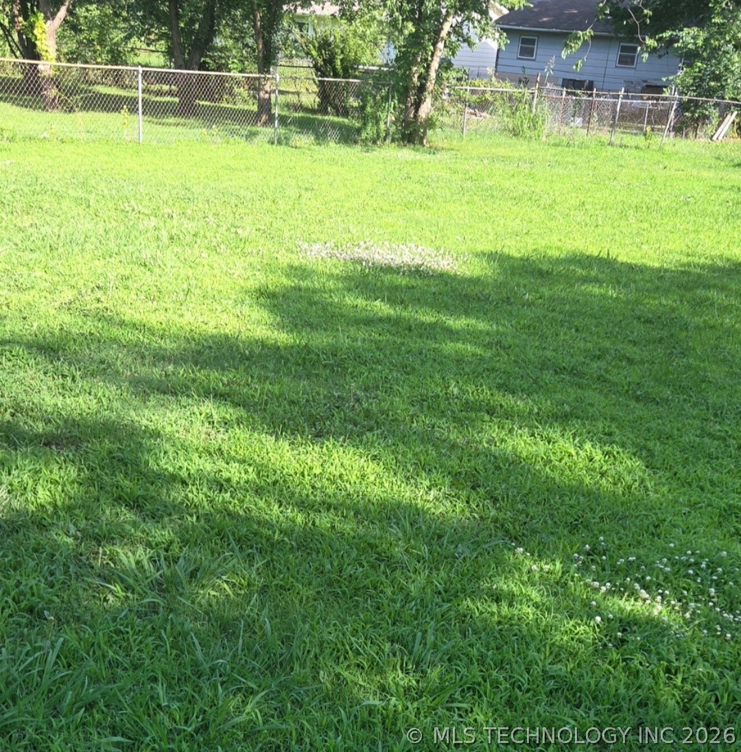 20 E 63rd Street North Property Photo 13