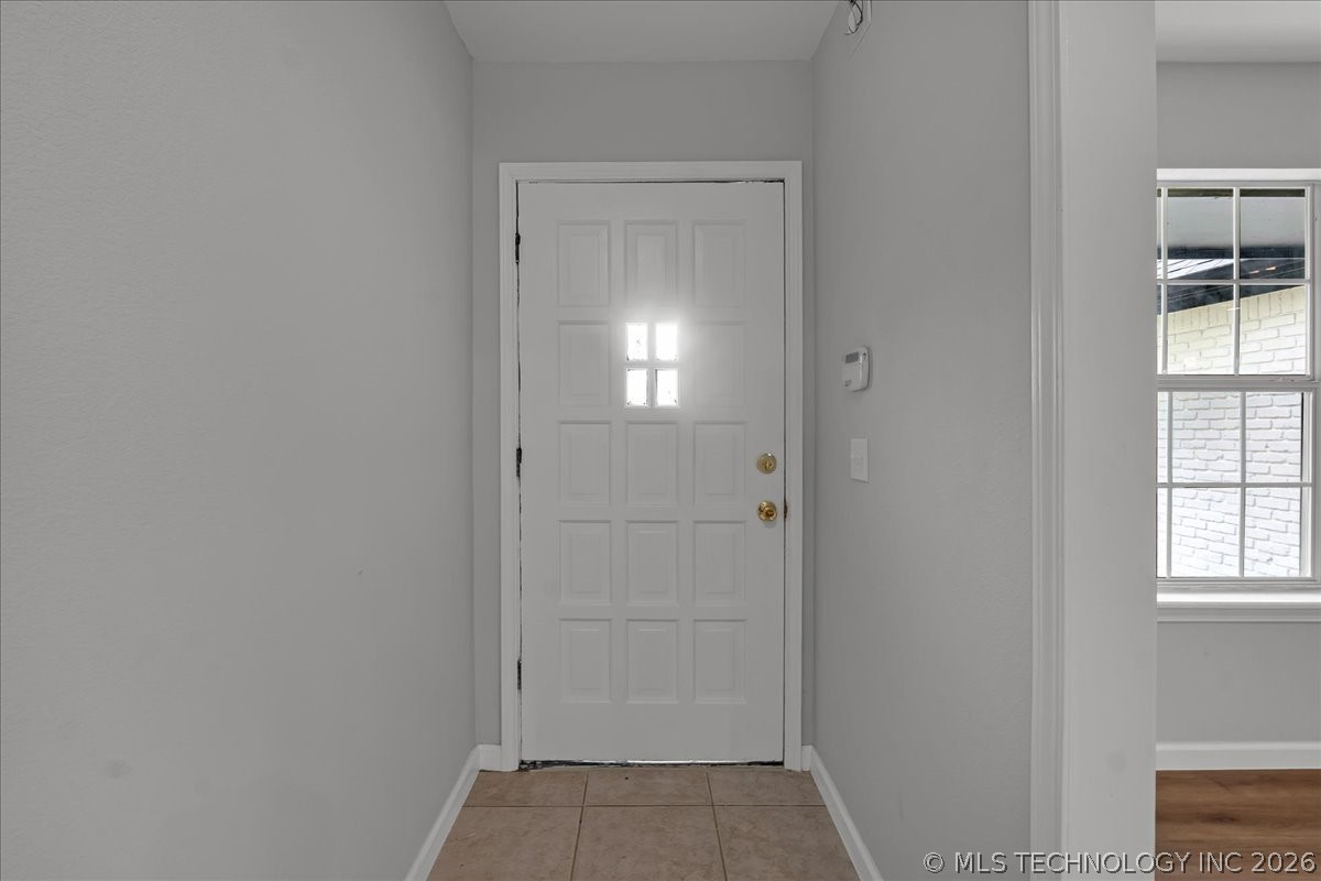 9815 E 29th Street Property Photo 8