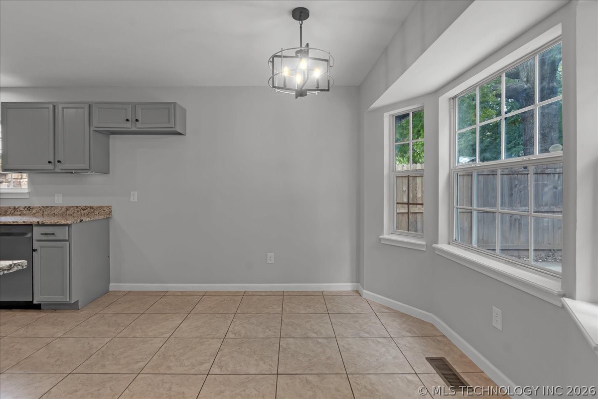 9815 E 29th Street Property Photo 16