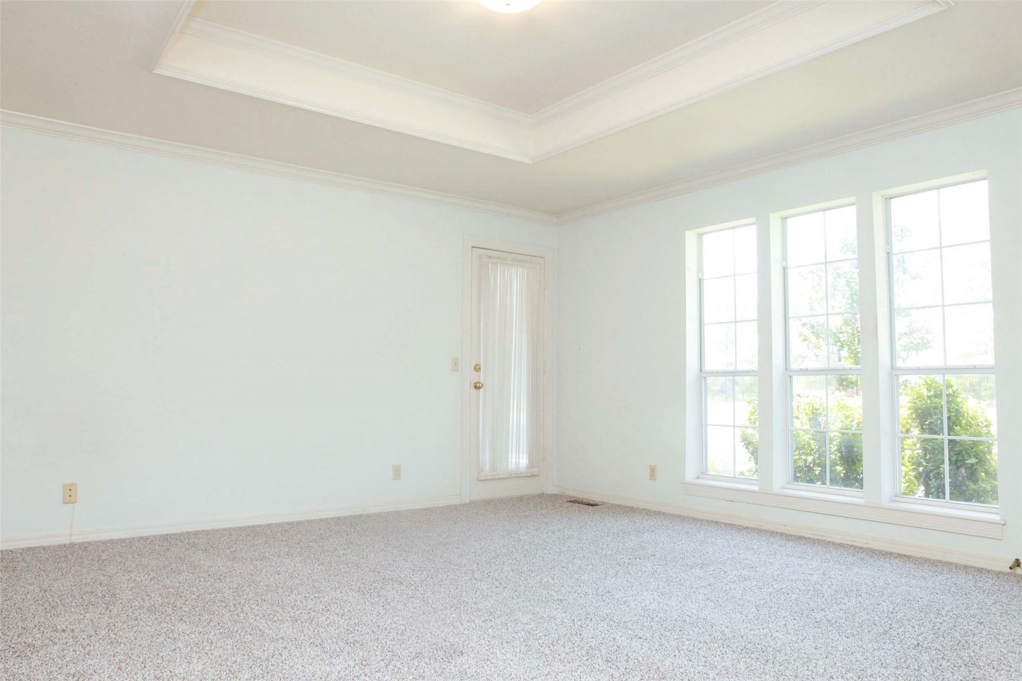1431 S Newport Avenue Property Photo 31