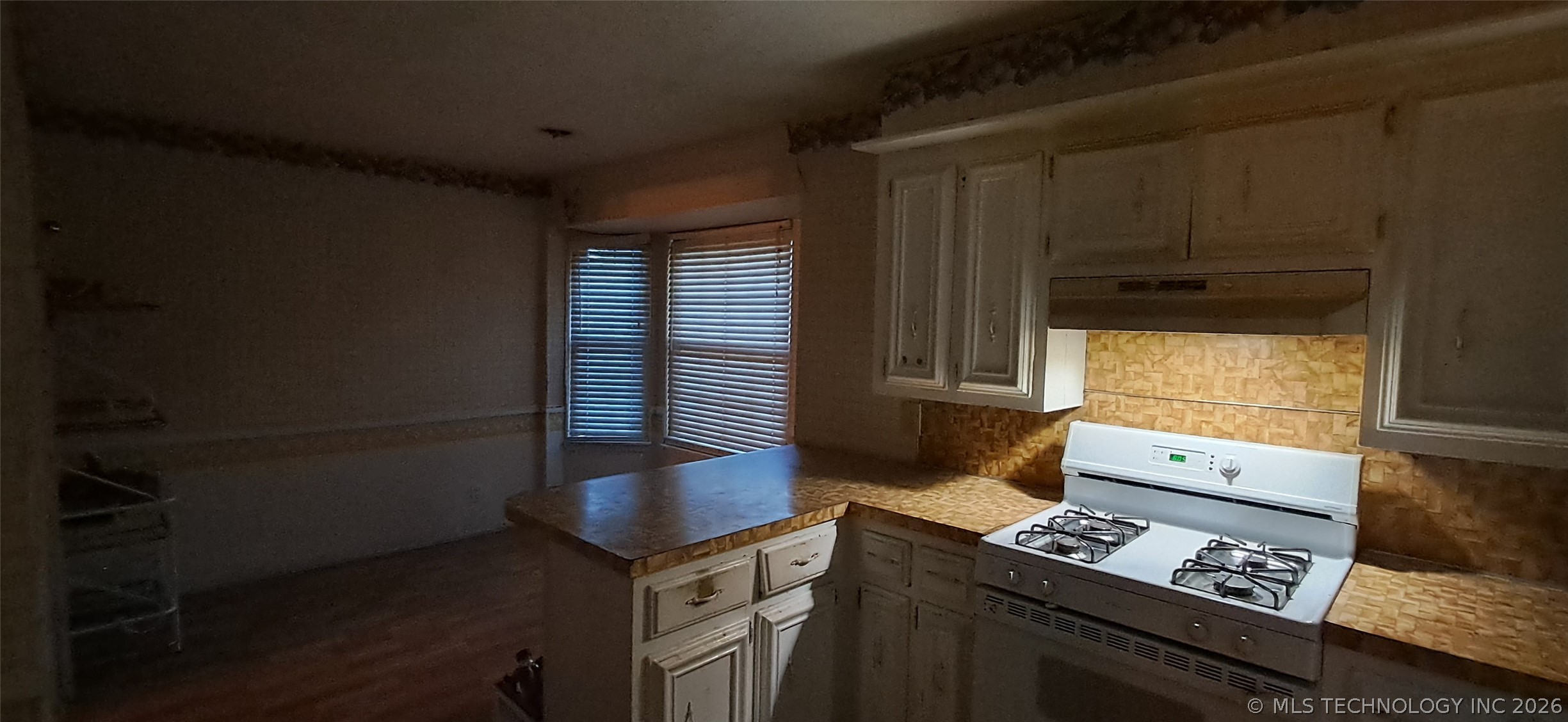 9107 E 66th Street Property Photo 3