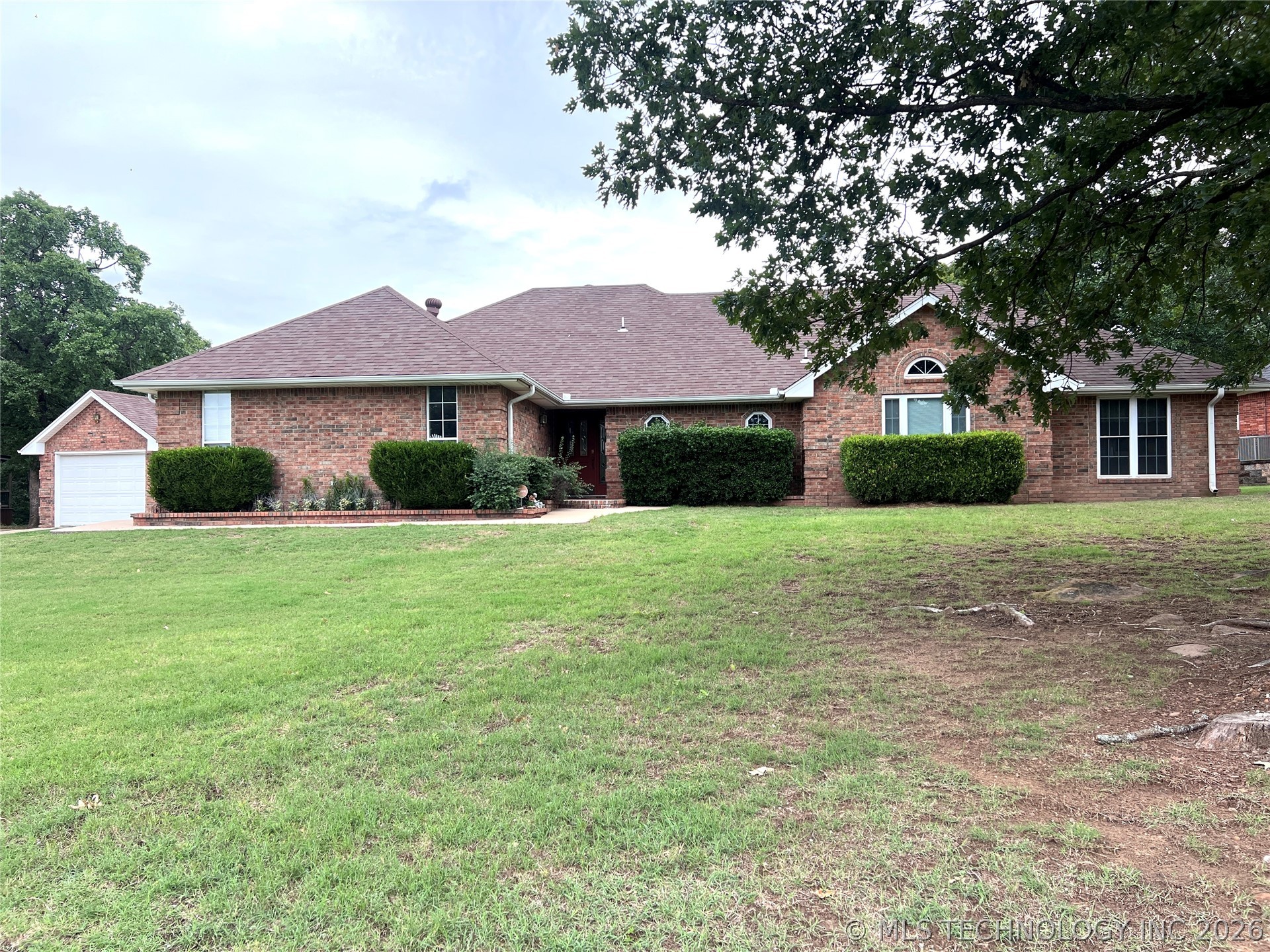 815 Kinkead Road Property Photo 1