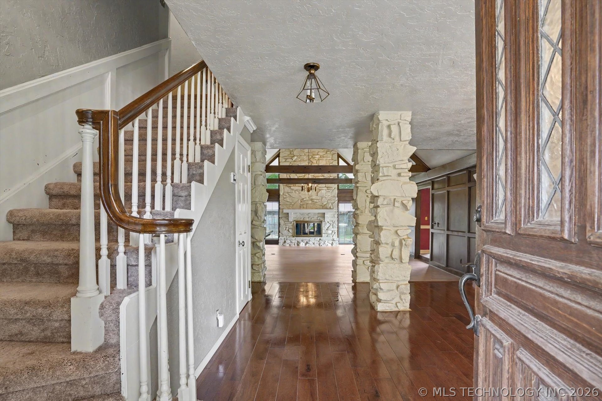 105 Mockingbird Lane Property Photo 6