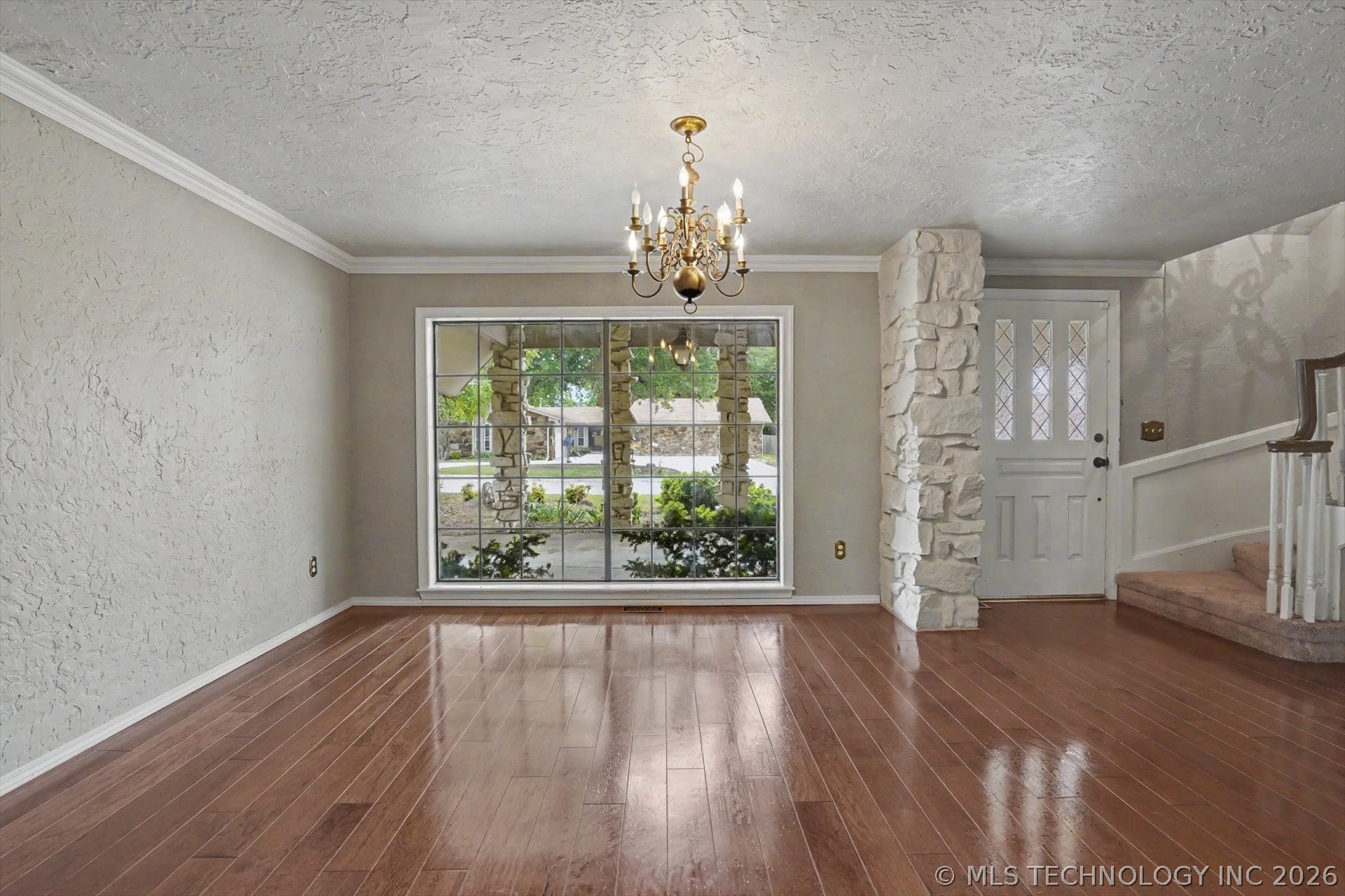 105 Mockingbird Lane Property Photo 8
