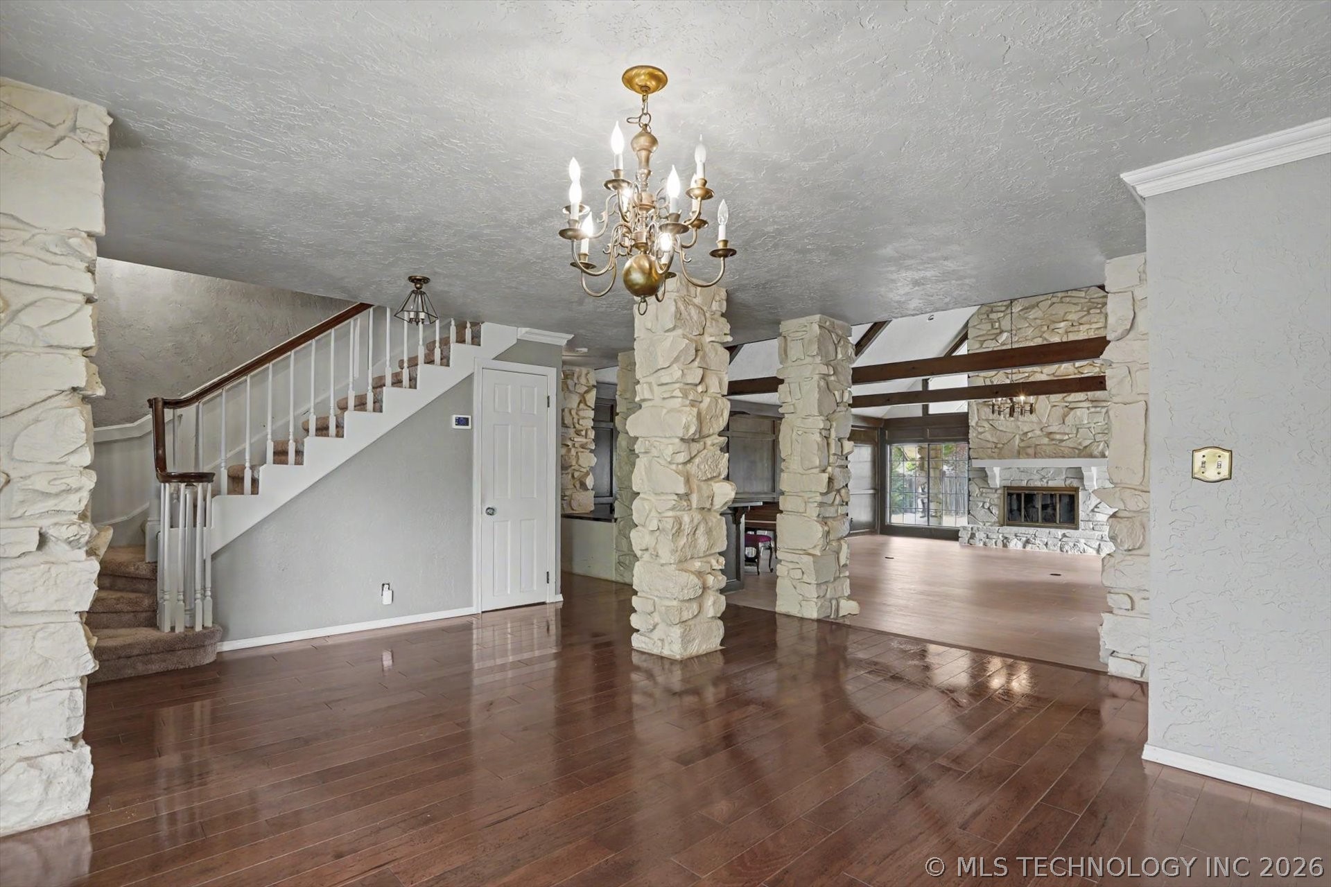 105 Mockingbird Lane Property Photo 10