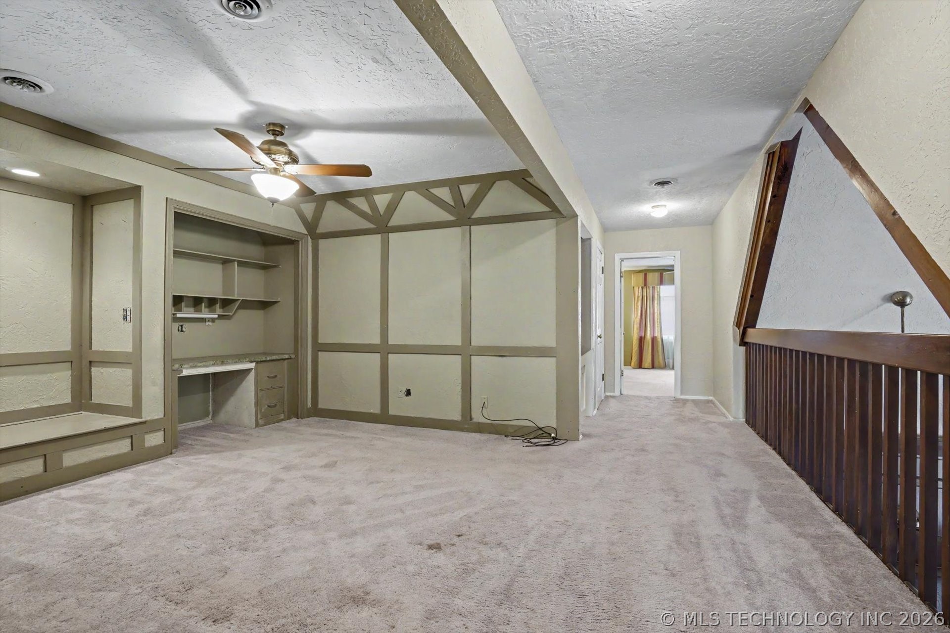 105 Mockingbird Lane Property Photo 34