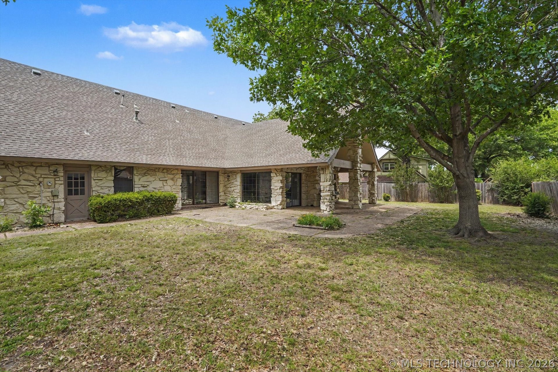 105 Mockingbird Lane Property Photo 43