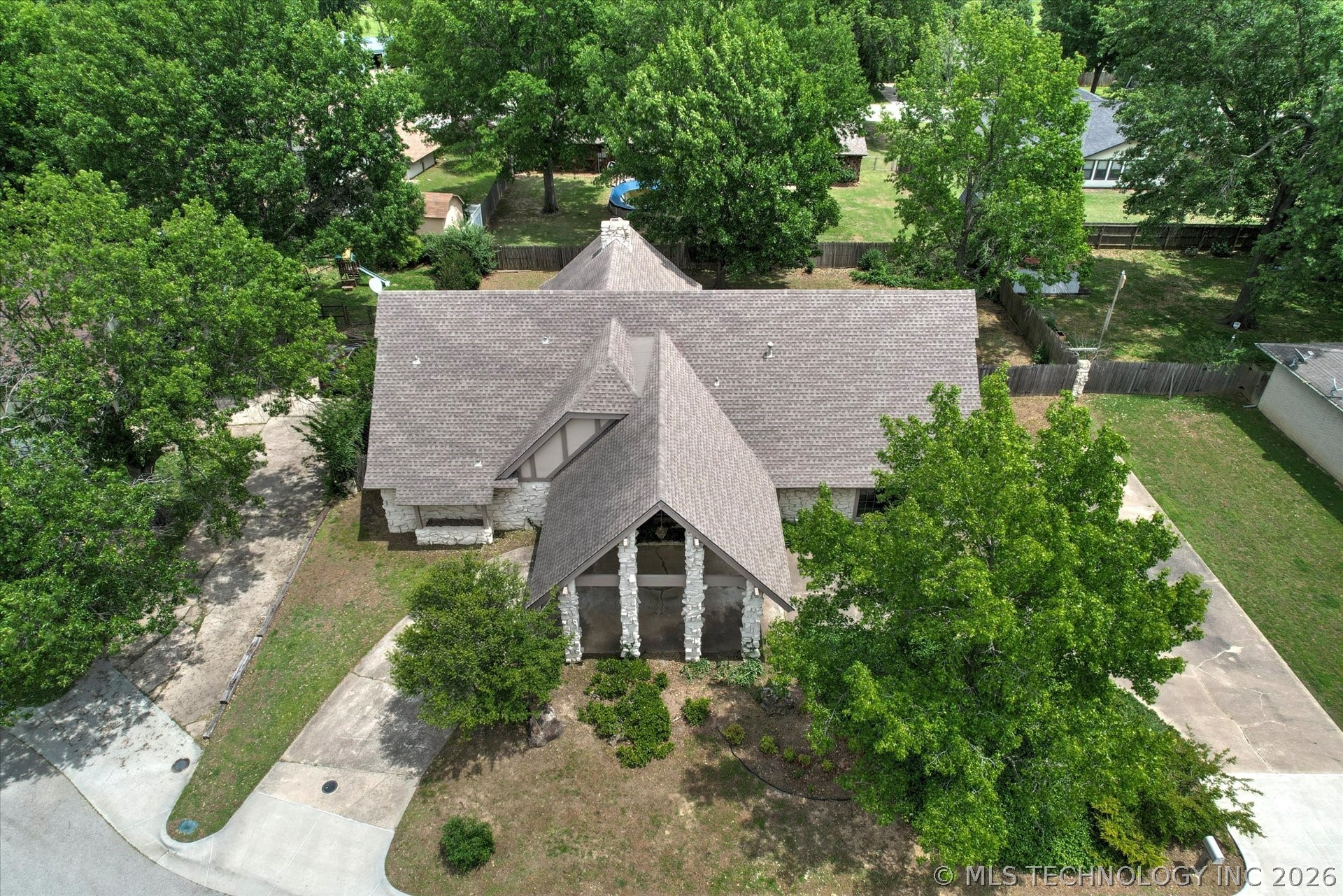 105 Mockingbird Lane Property Photo 45
