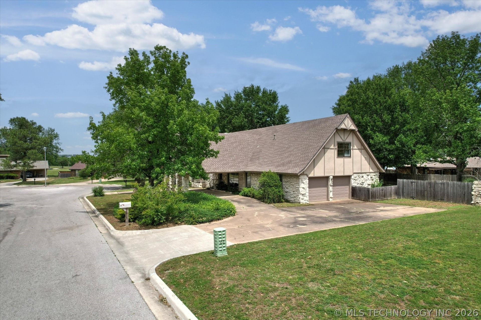 105 Mockingbird Lane Property Photo 47