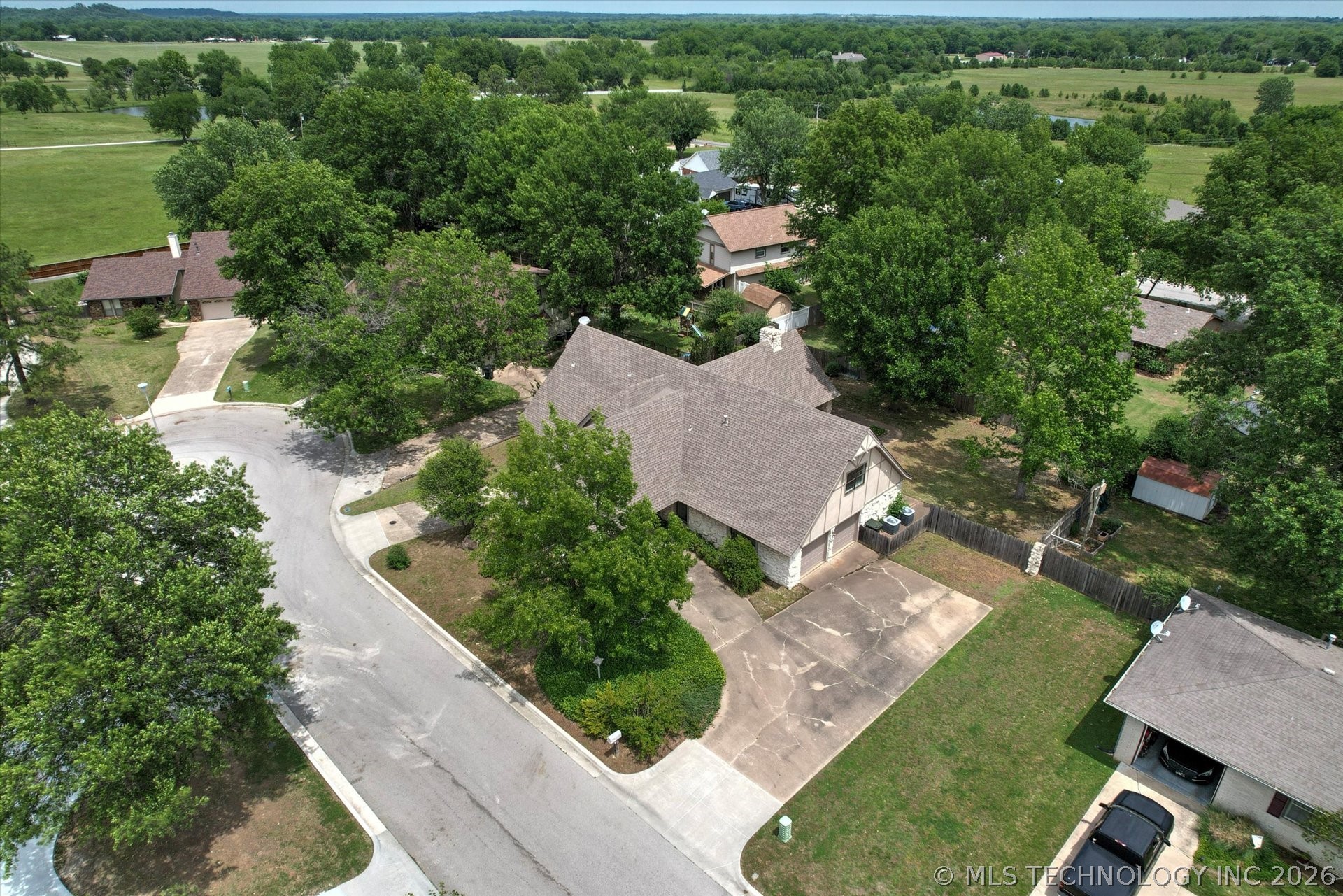 105 Mockingbird Lane Property Photo 48