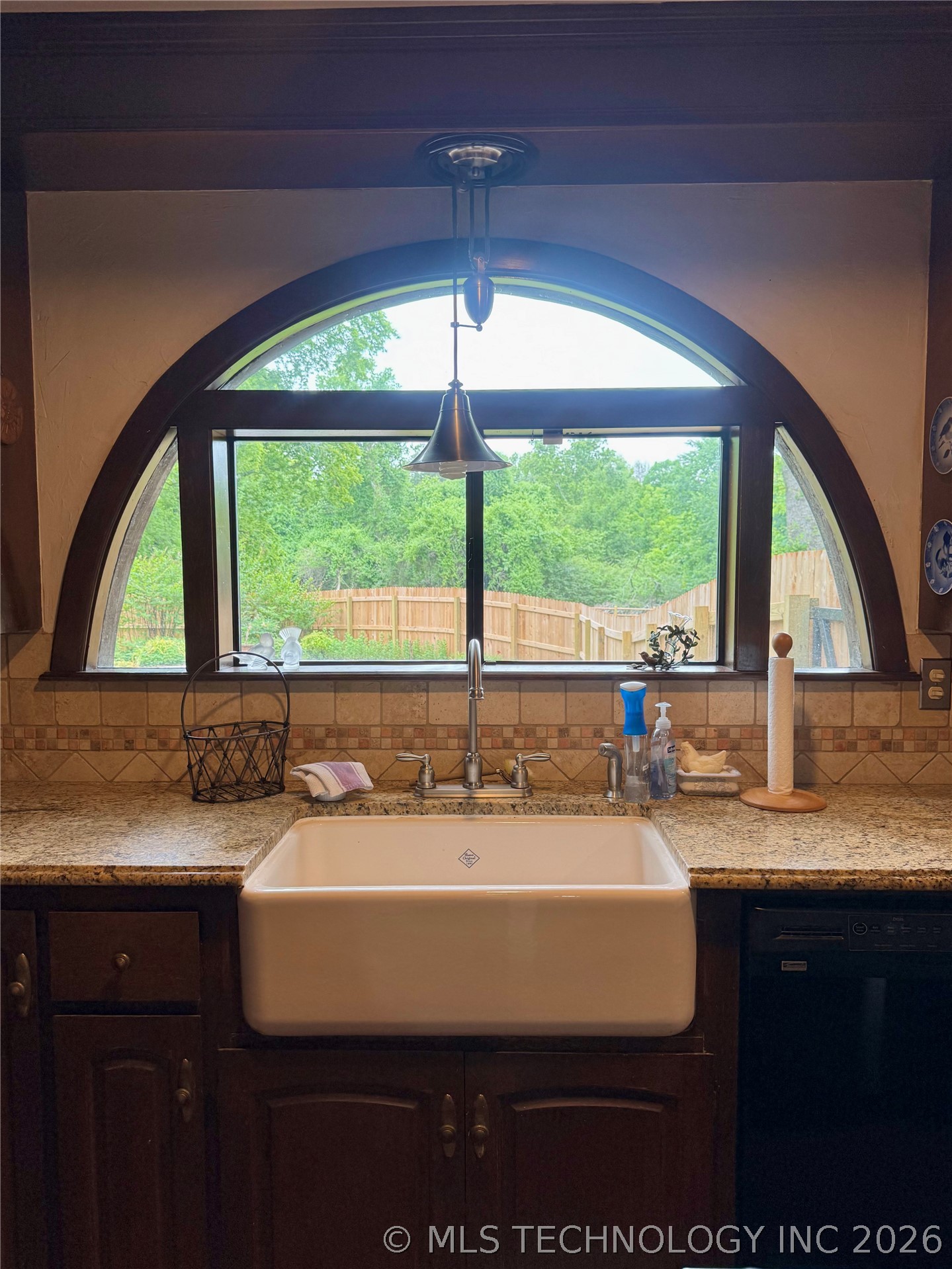 5909 Rolling Oaks Drive Property Photo 10