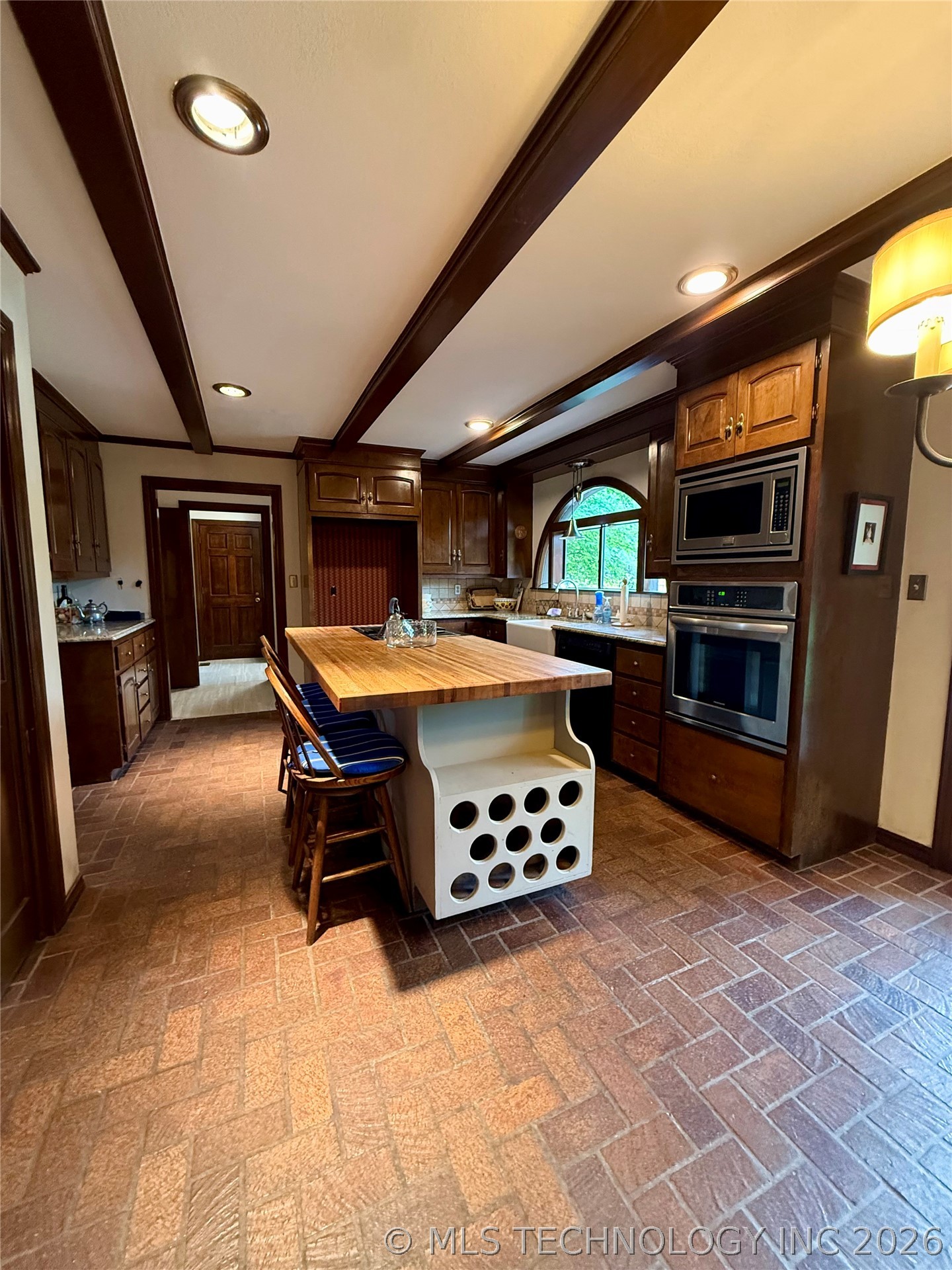 5909 Rolling Oaks Drive Property Photo 16
