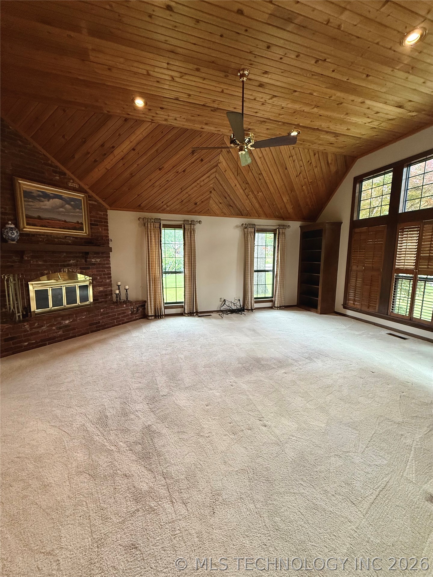5909 Rolling Oaks Drive Property Photo 24