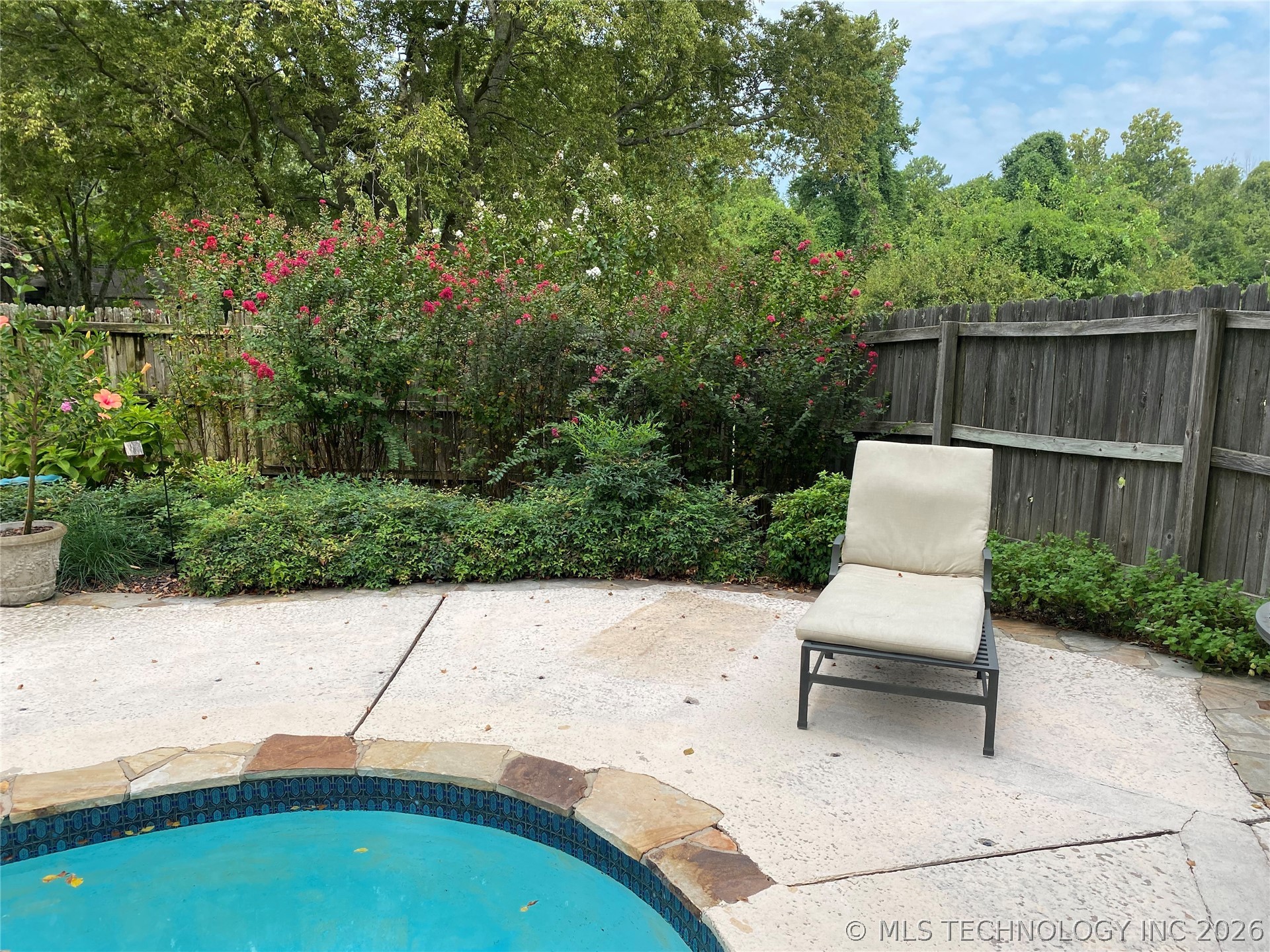 5909 Rolling Oaks Drive Property Photo 48