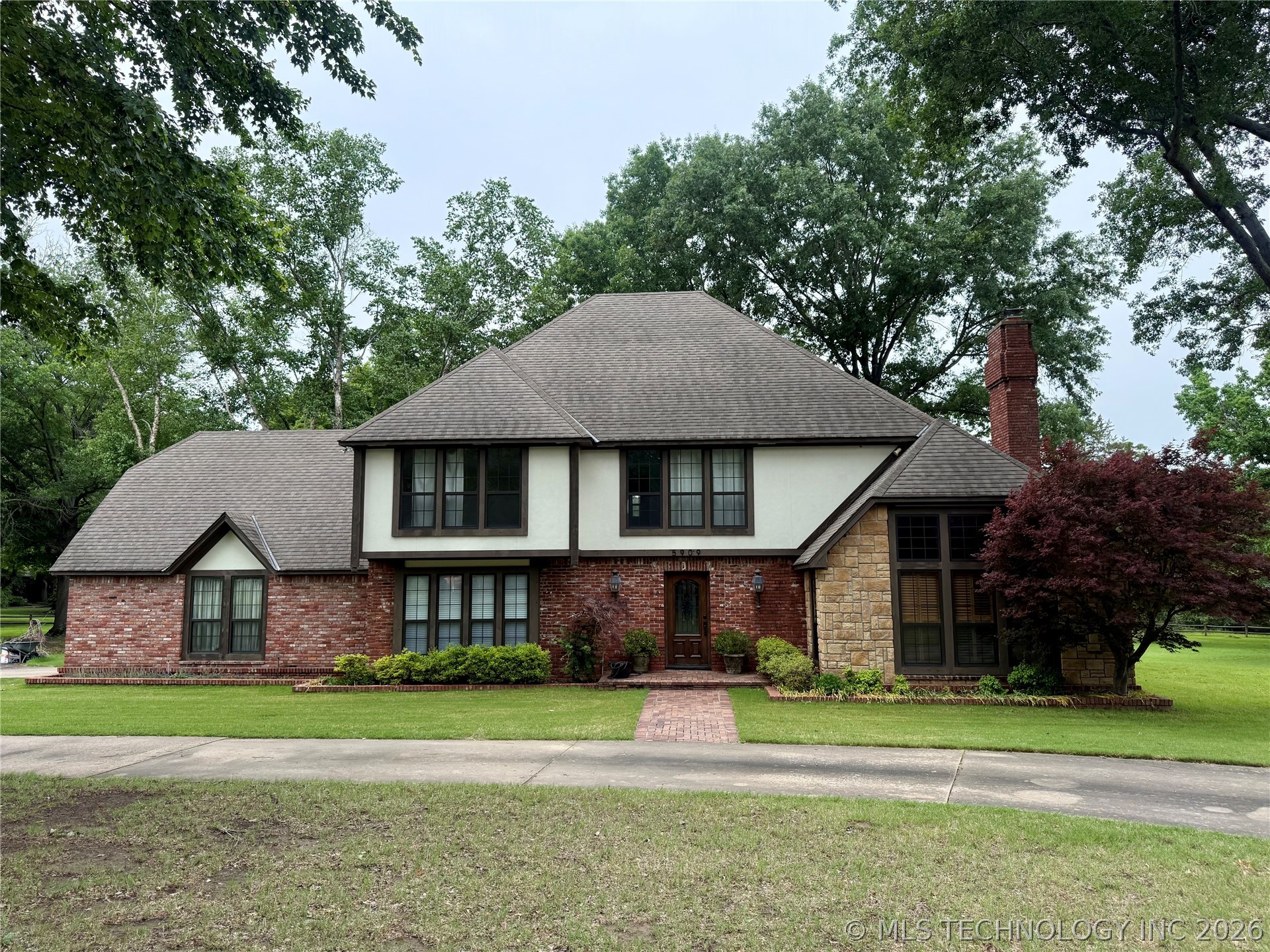 5909 Rolling Oaks Drive Property Photo 57