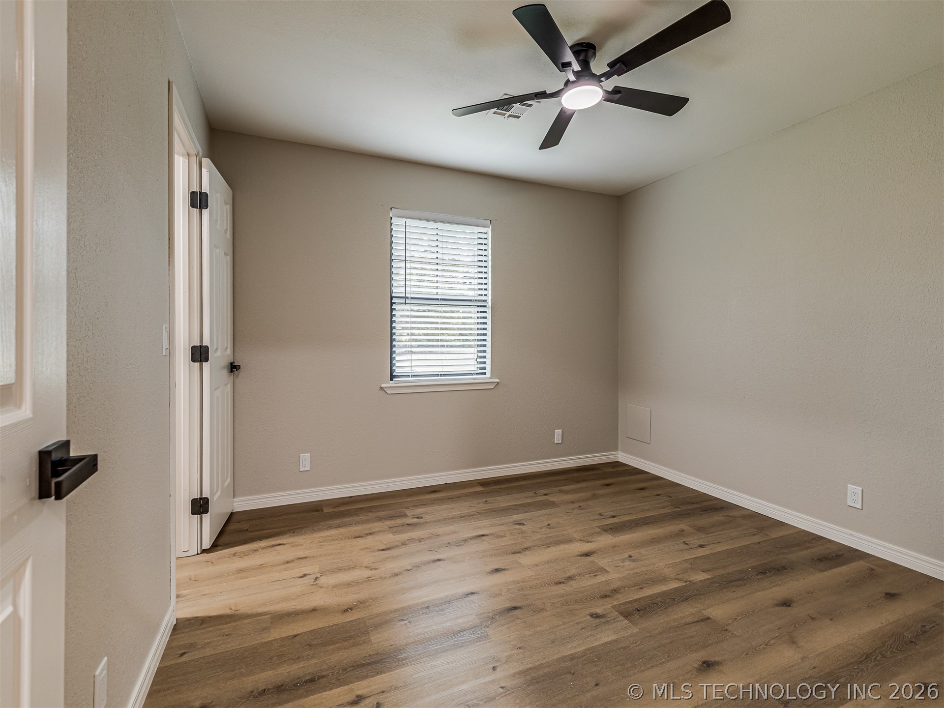 29822 S Cameron Drive Property Photo 12