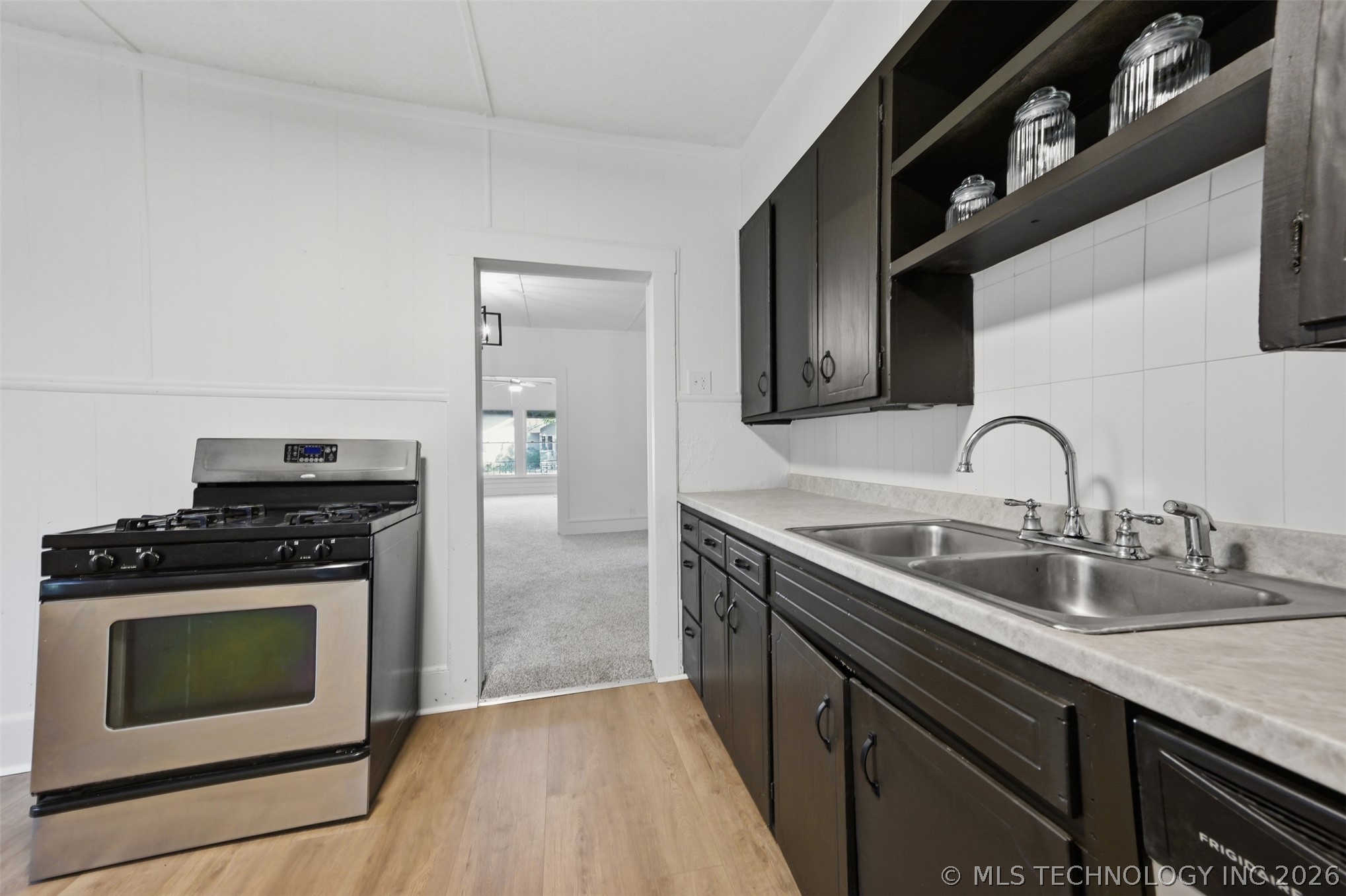 311 F Street Ne Property Photo 9