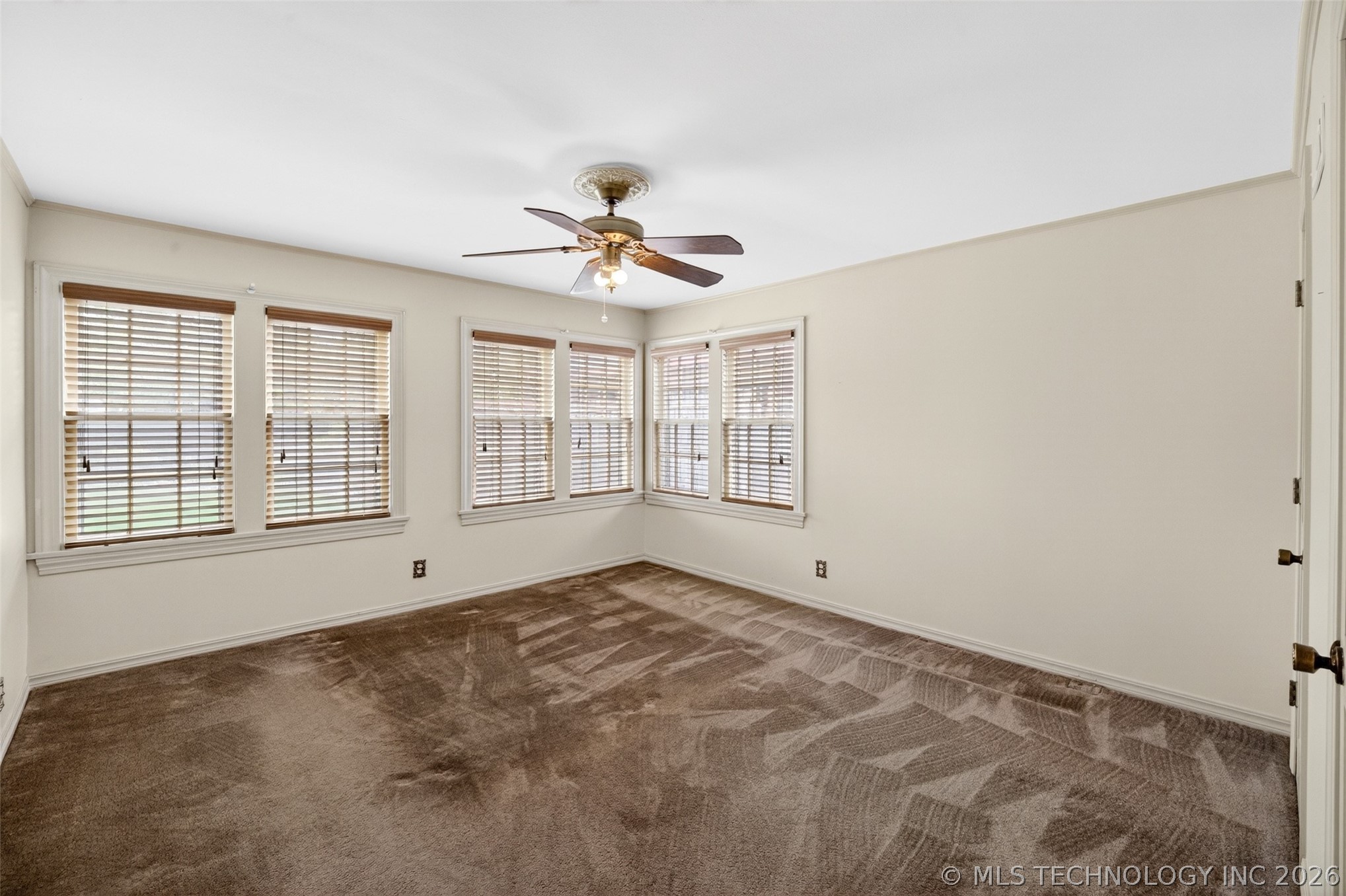 2128 S Osage Avenue Property Photo 26