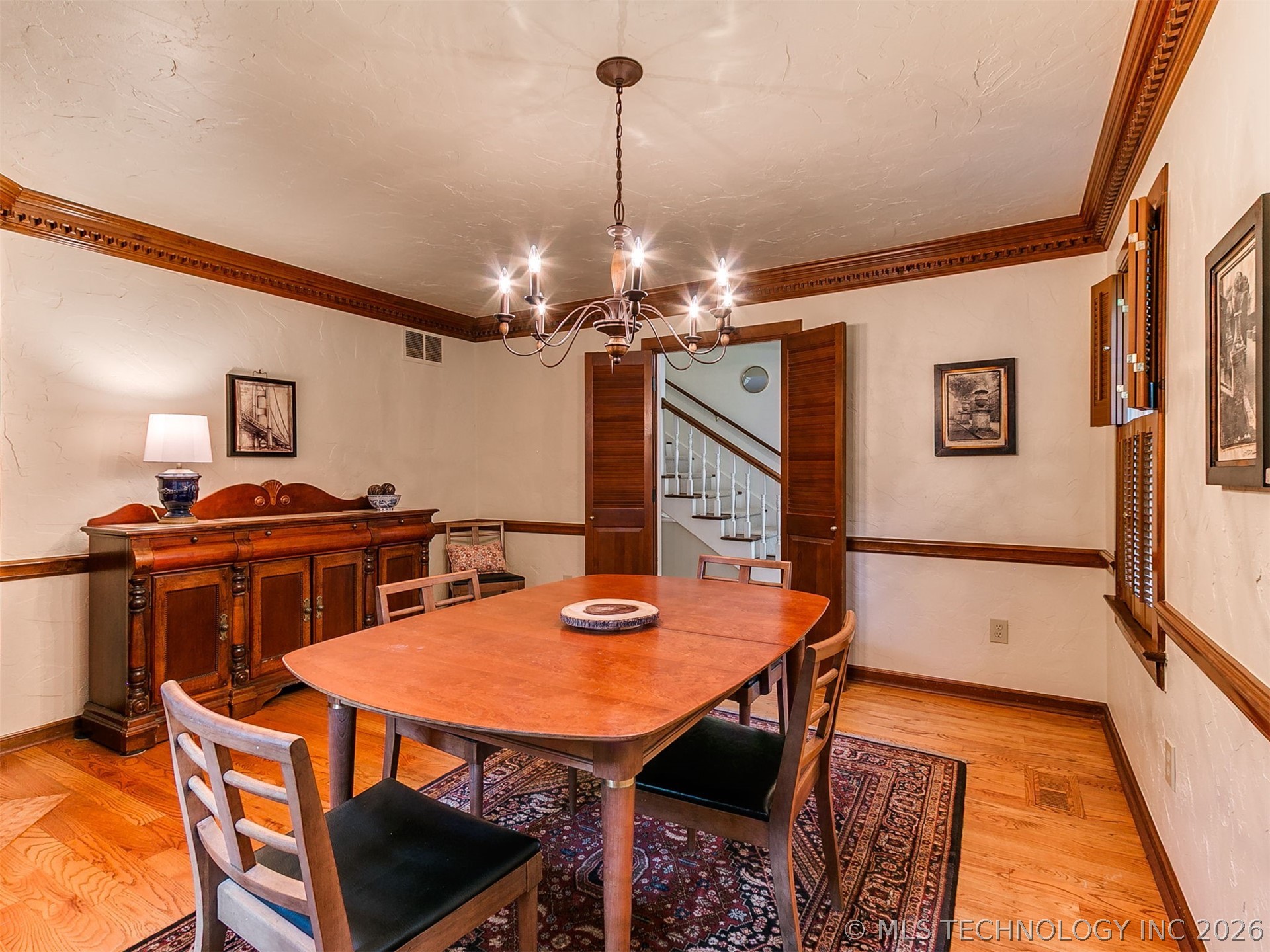 3822 S Atlanta Place Property Photo 6