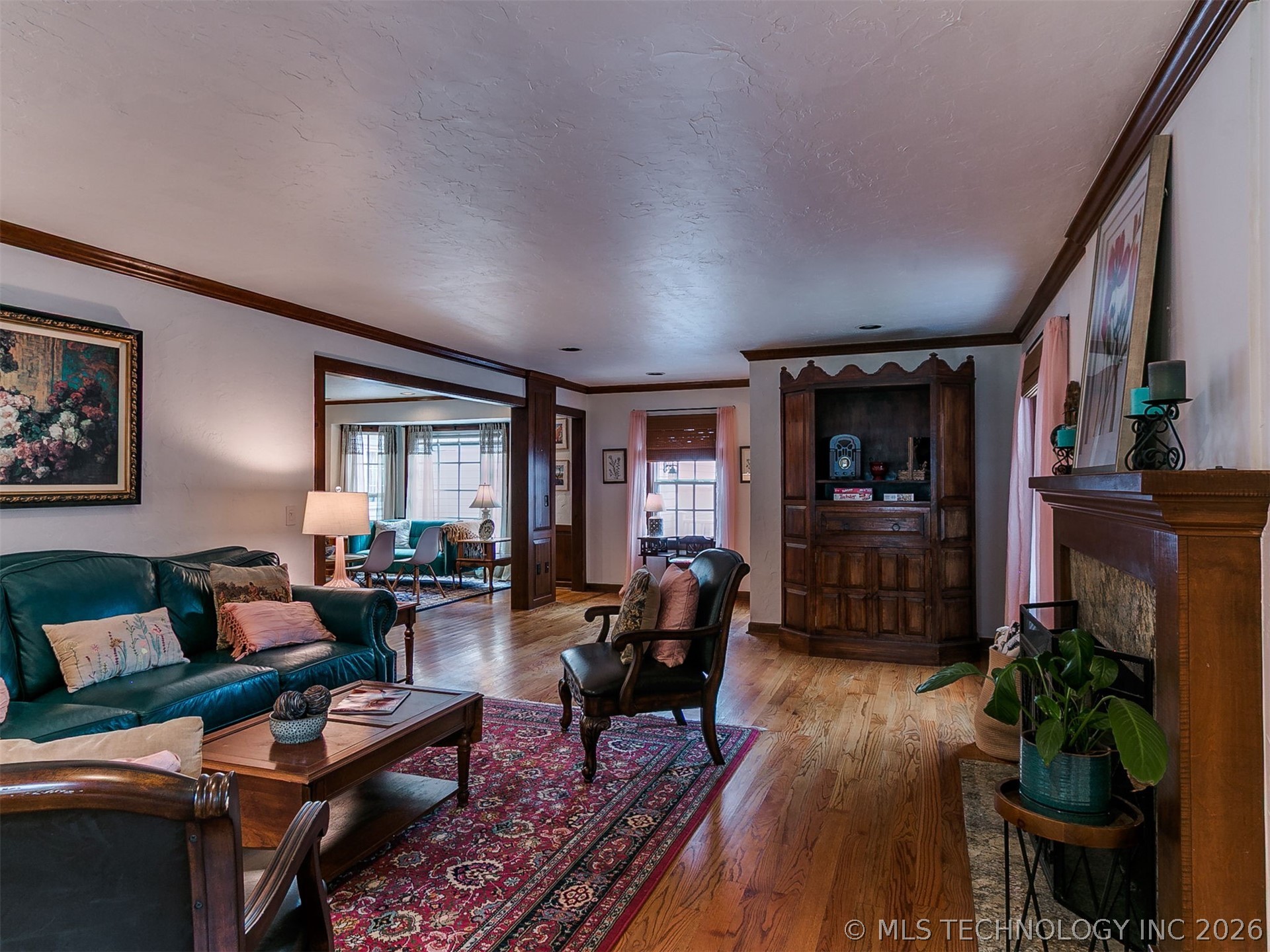3822 S Atlanta Place Property Photo 8