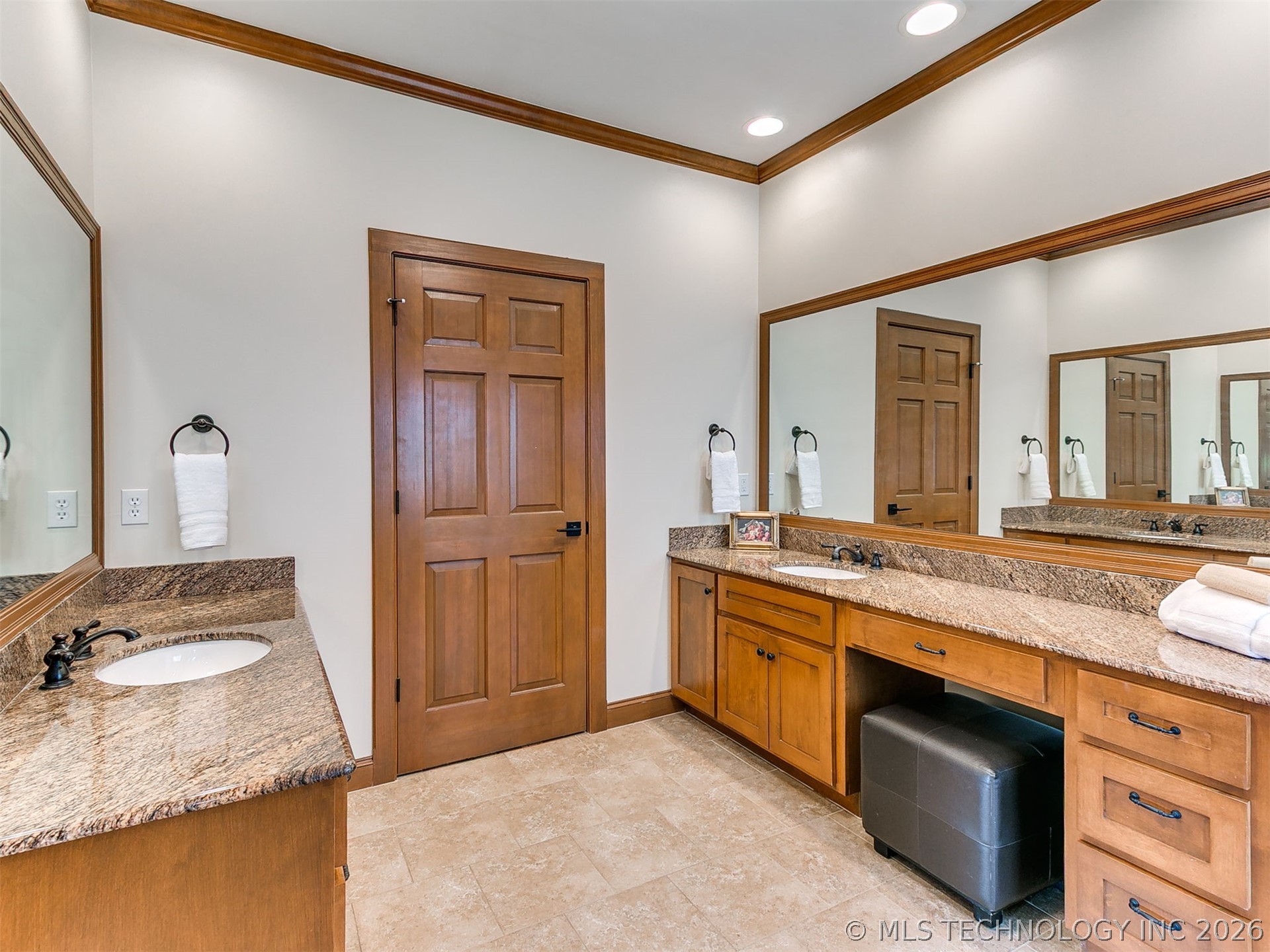 3822 S Atlanta Place Property Photo 27