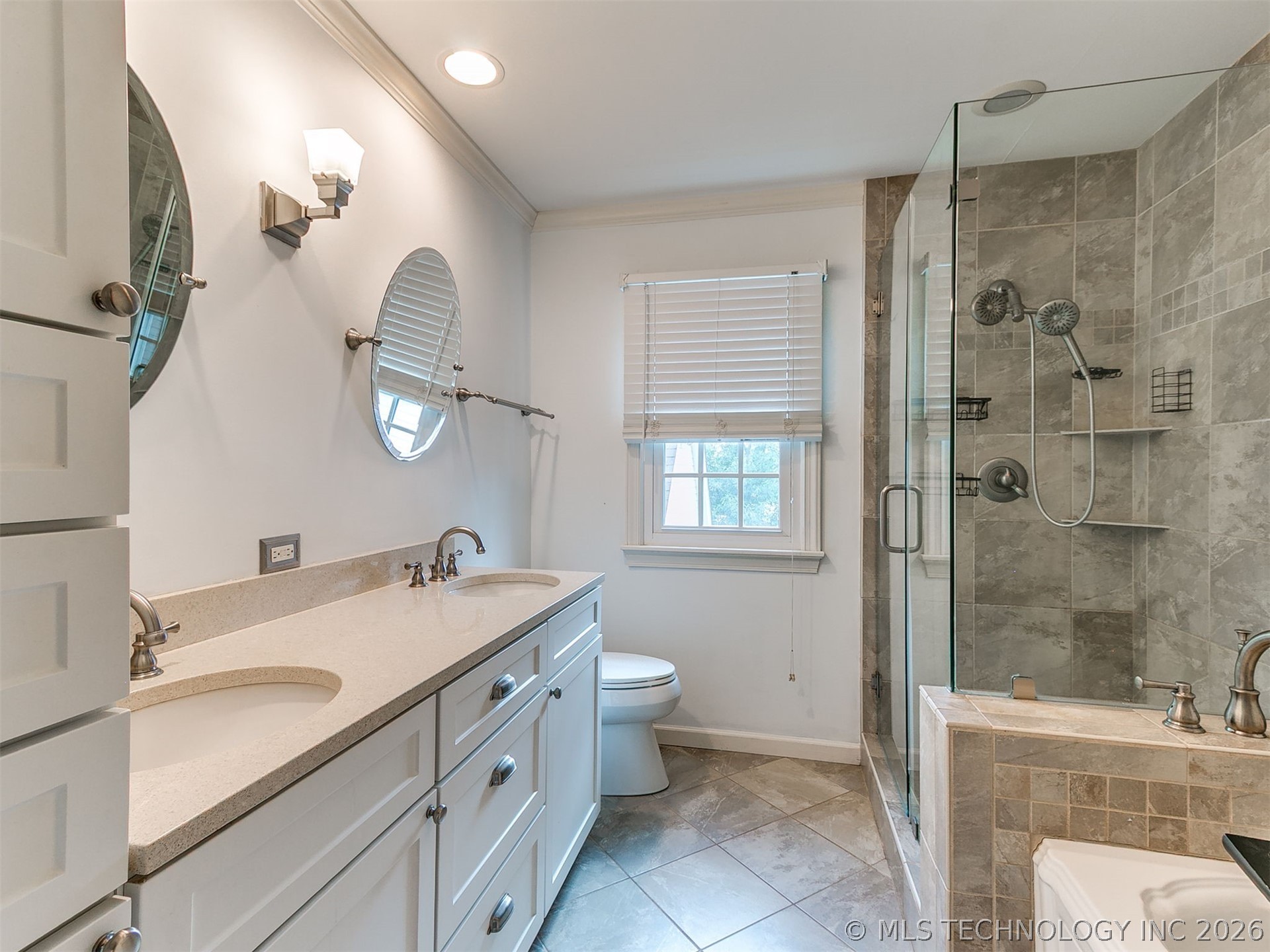3822 S Atlanta Place Property Photo 38