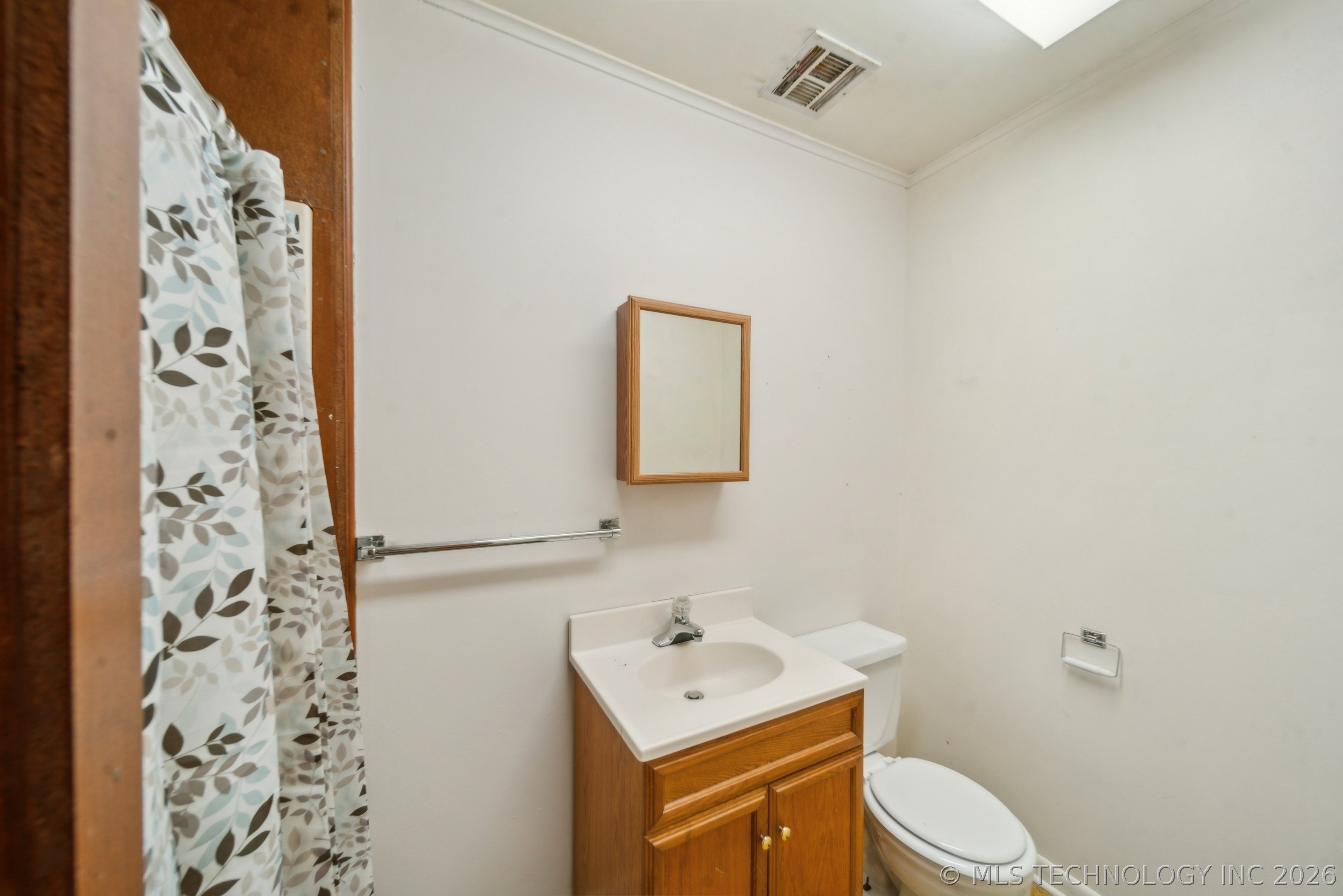 1121 W 9th Street Property Photo 14
