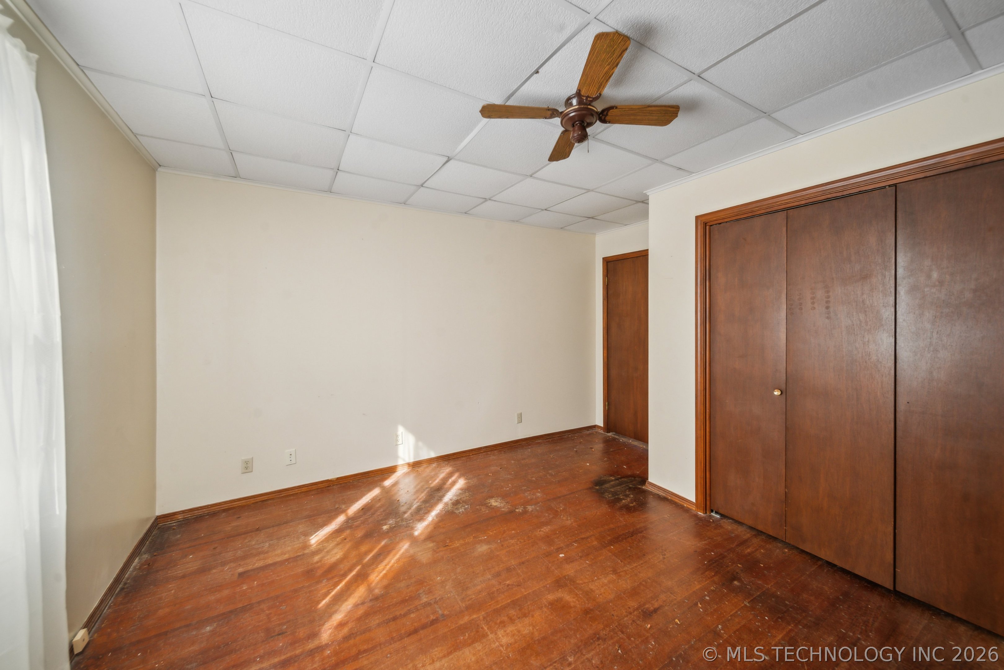 1121 W 9th Street Property Photo 19