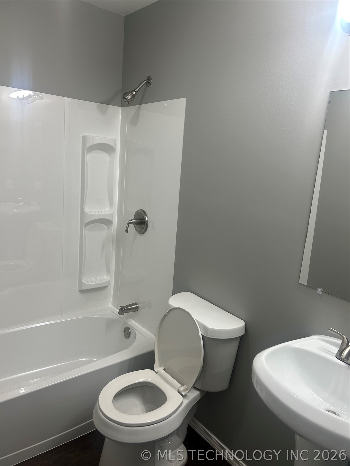 333 E Third Street Property Photo 9