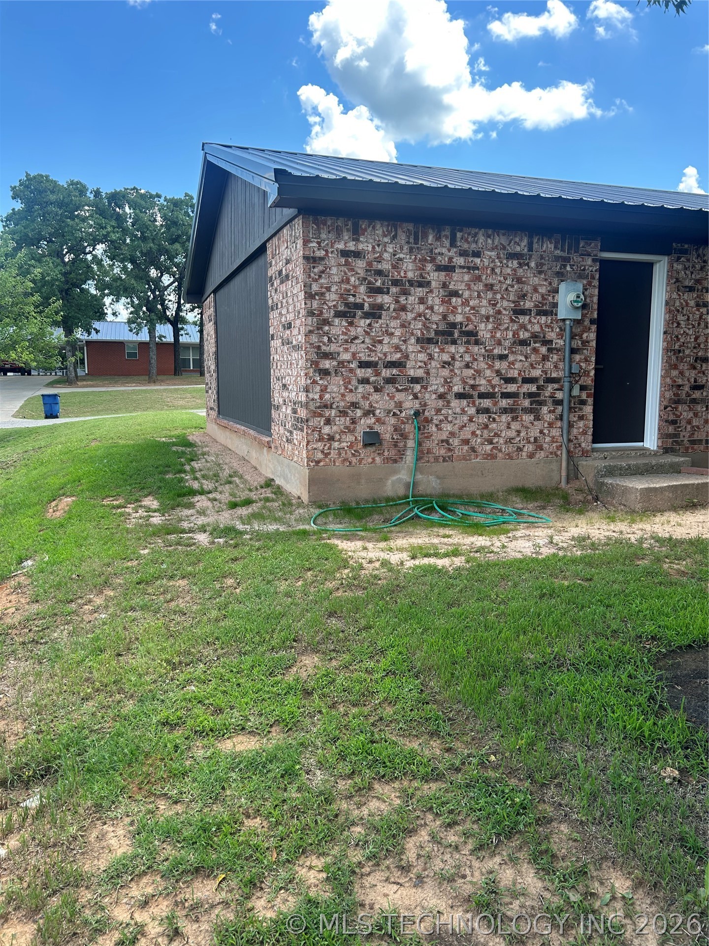 333 E Third Street Property Photo 10