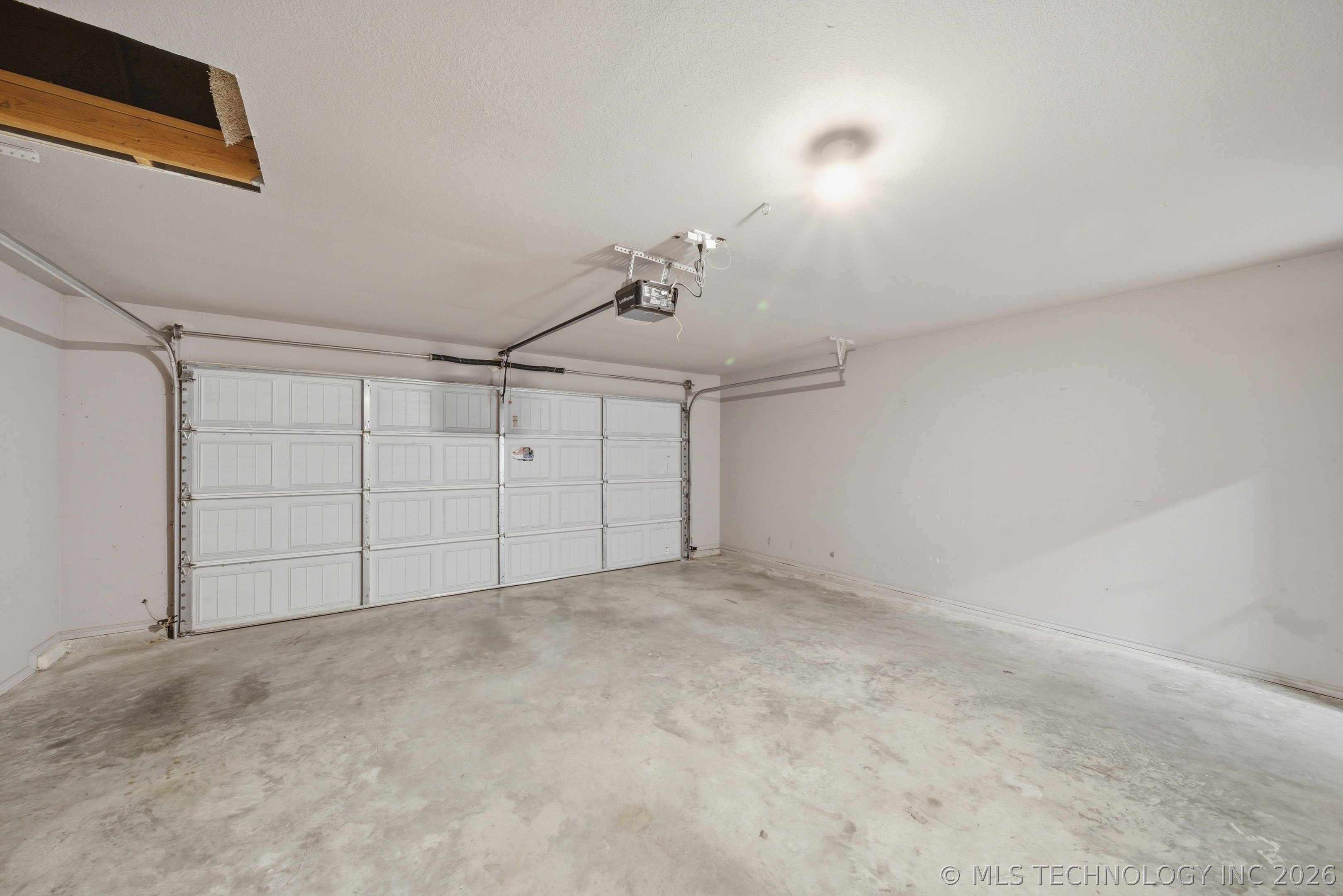 10716 Masters Circle Property Photo 34