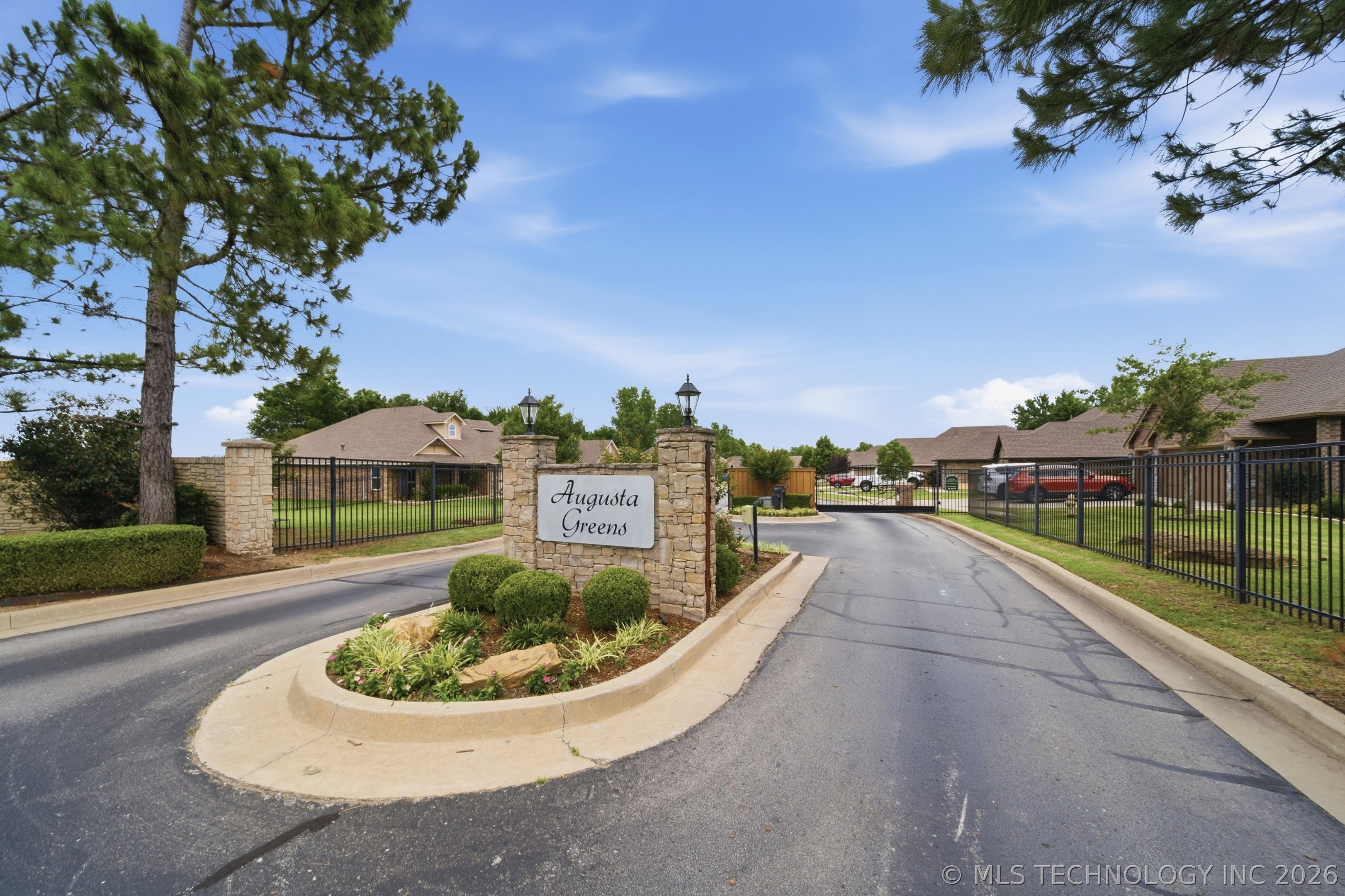 10716 Masters Circle Property Photo 43