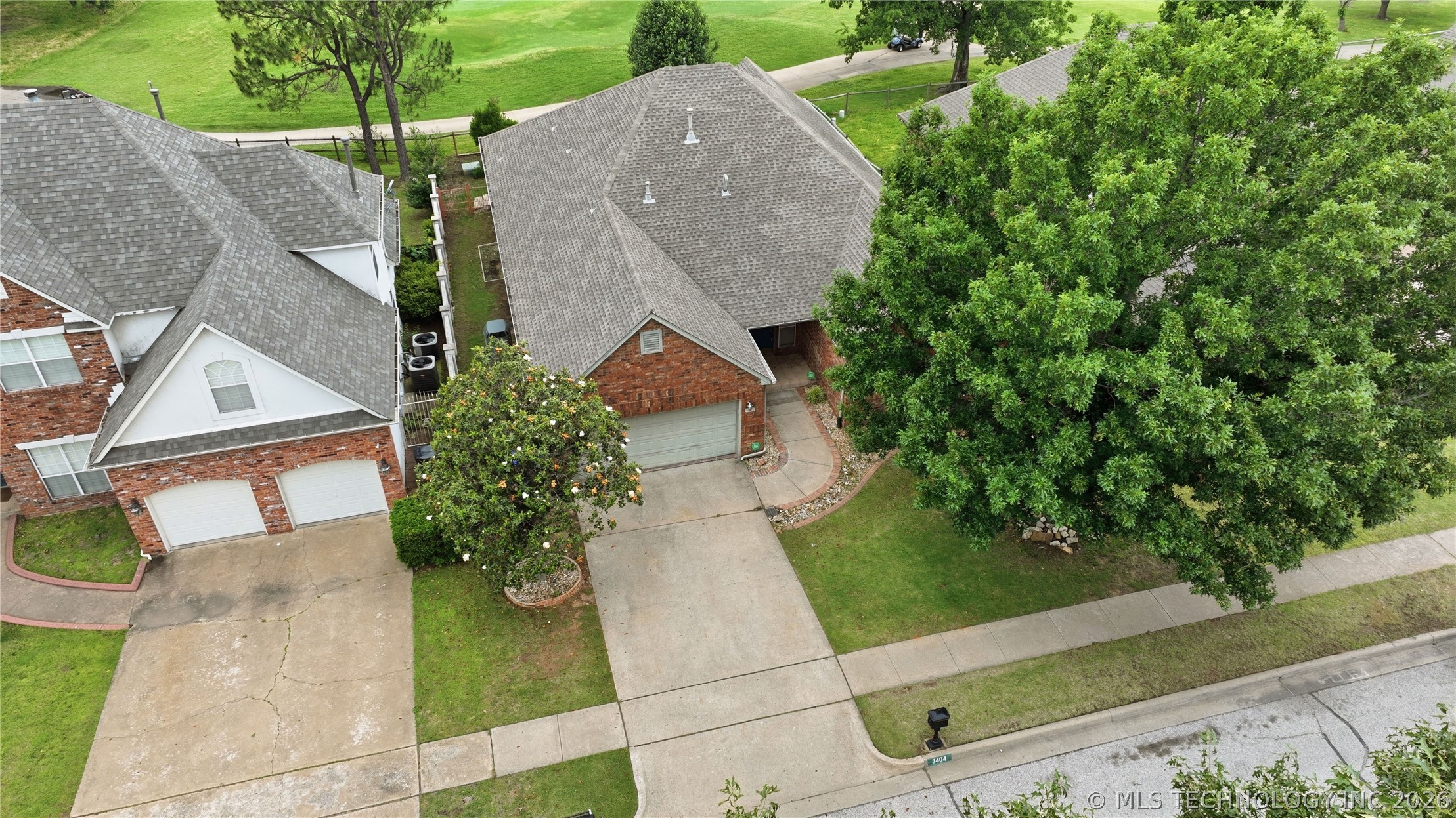 3404 N Battle Creek Drive Property Photo 2